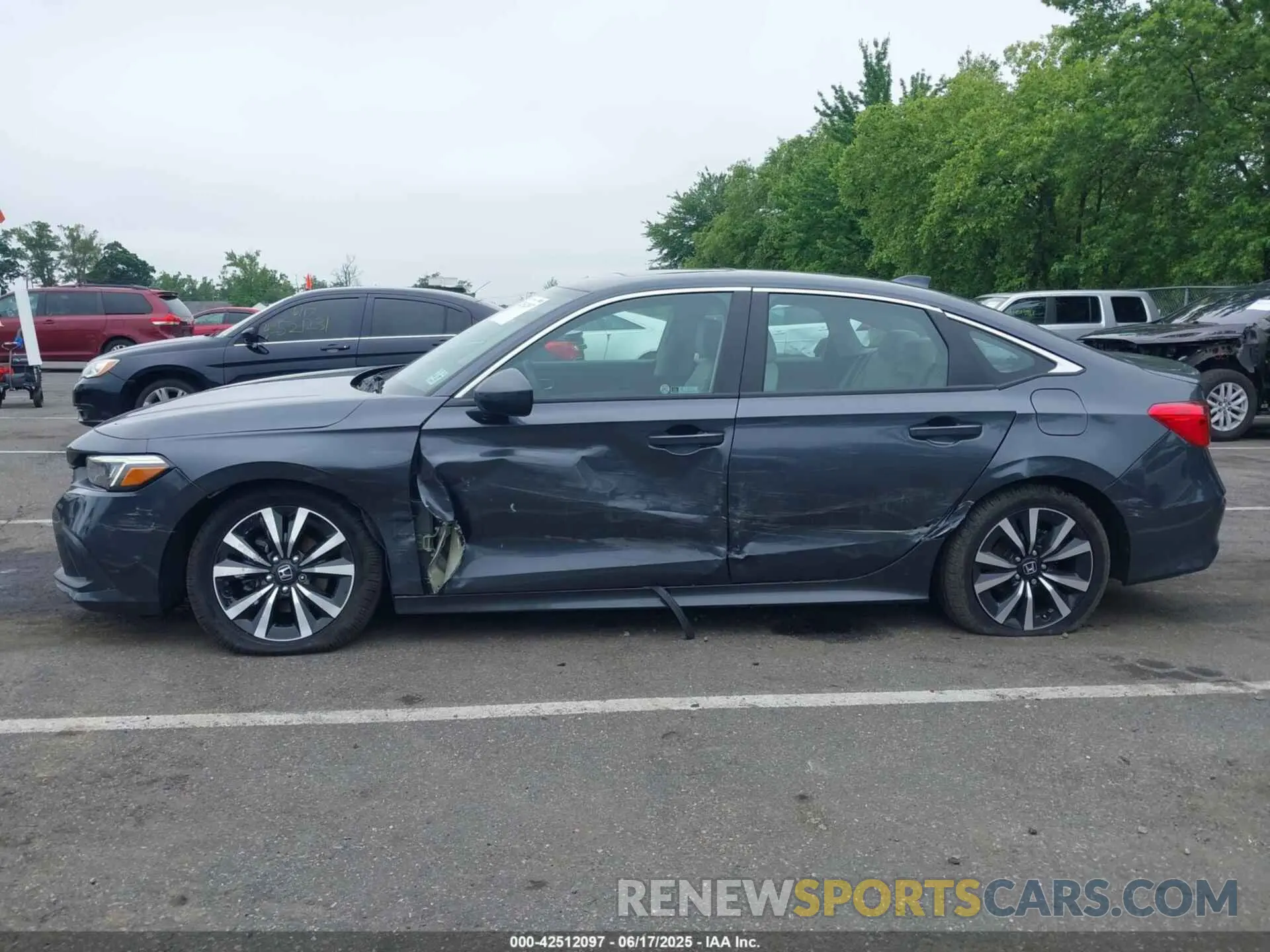 18 Photograph of a damaged car 2HGFE1F73NH315899 HONDA CIVIC 2022