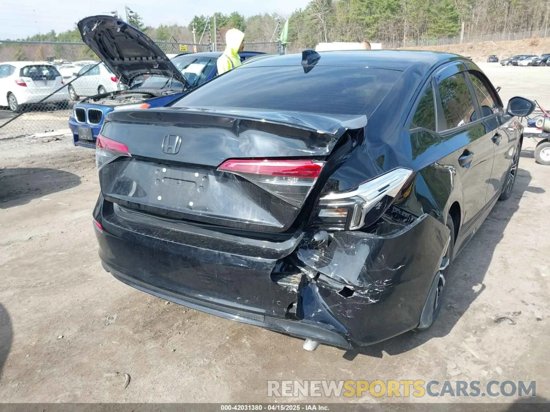 4 Photograph of a damaged car 2HGFE1F74NH319878 HONDA CIVIC 2022