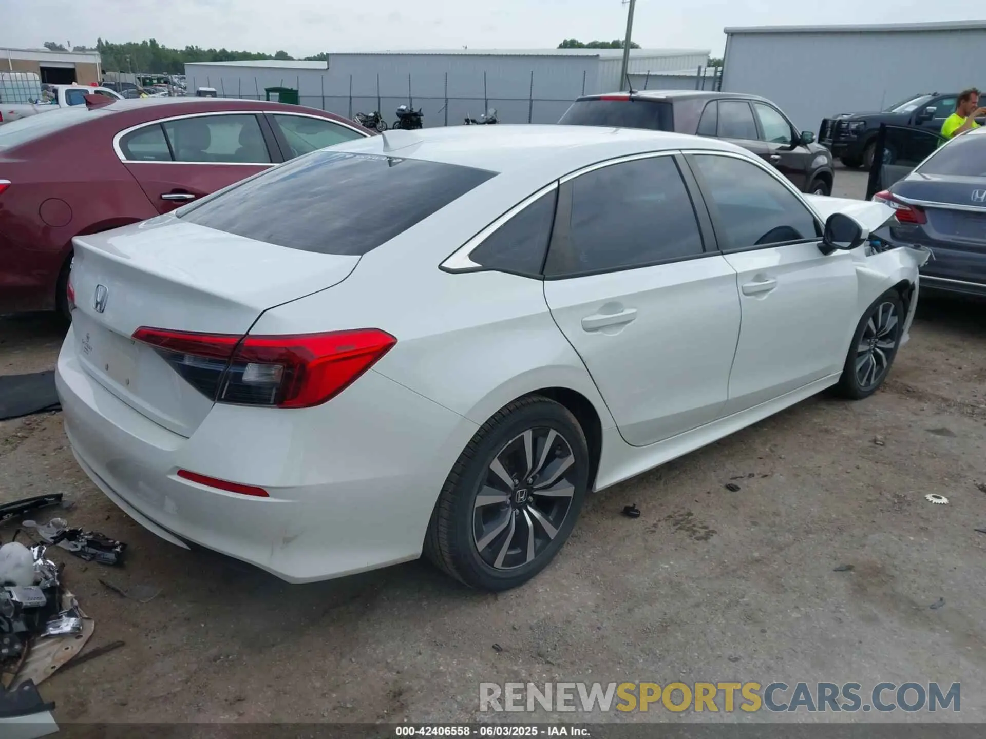 4 Photograph of a damaged car 2HGFE1F78NH318040 HONDA CIVIC 2022