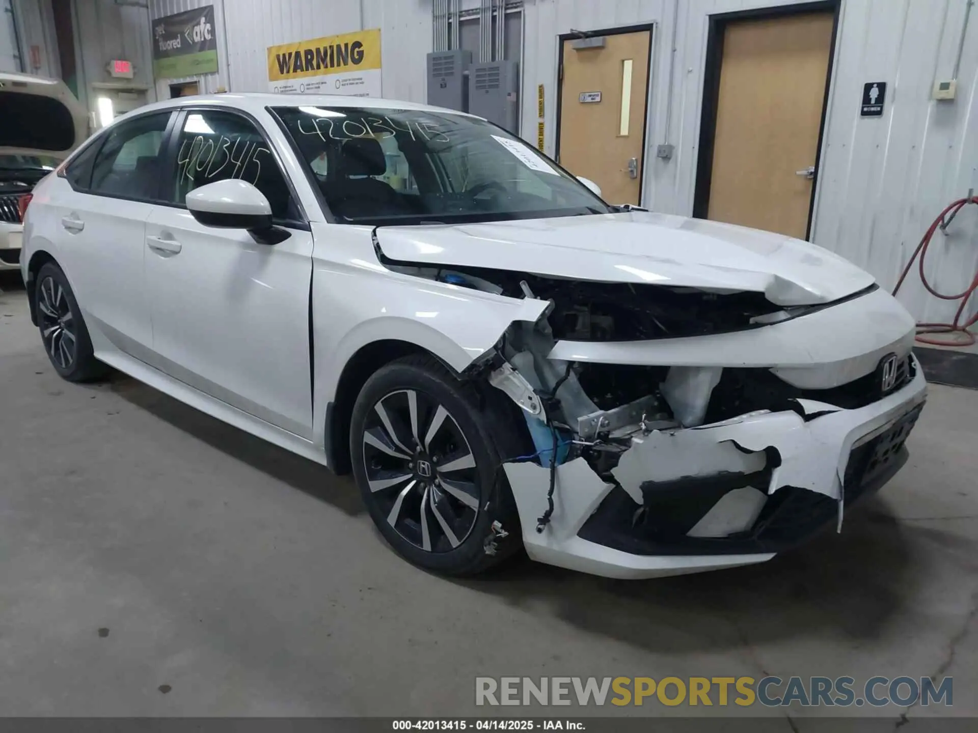 1 Photograph of a damaged car 2HGFE1F78NH323948 HONDA CIVIC 2022