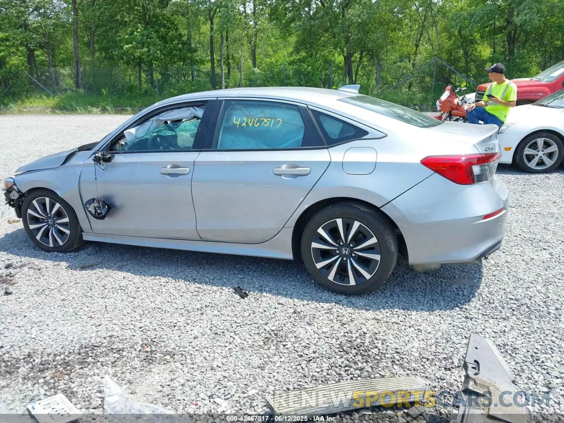 13 Photograph of a damaged car 2HGFE1F7XNH328147 HONDA CIVIC 2022