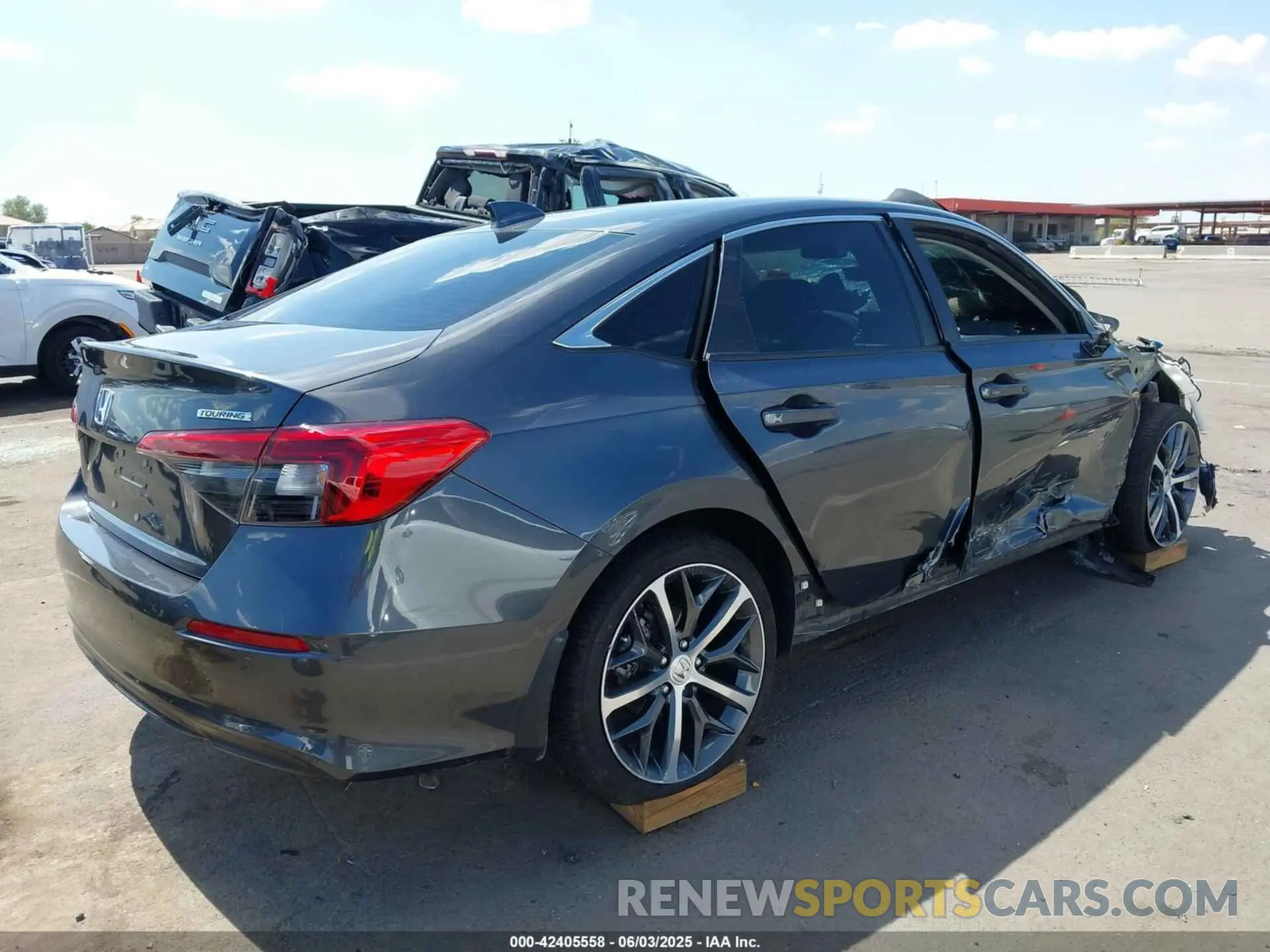 4 Photograph of a damaged car 2HGFE1F91NH316101 HONDA CIVIC 2022