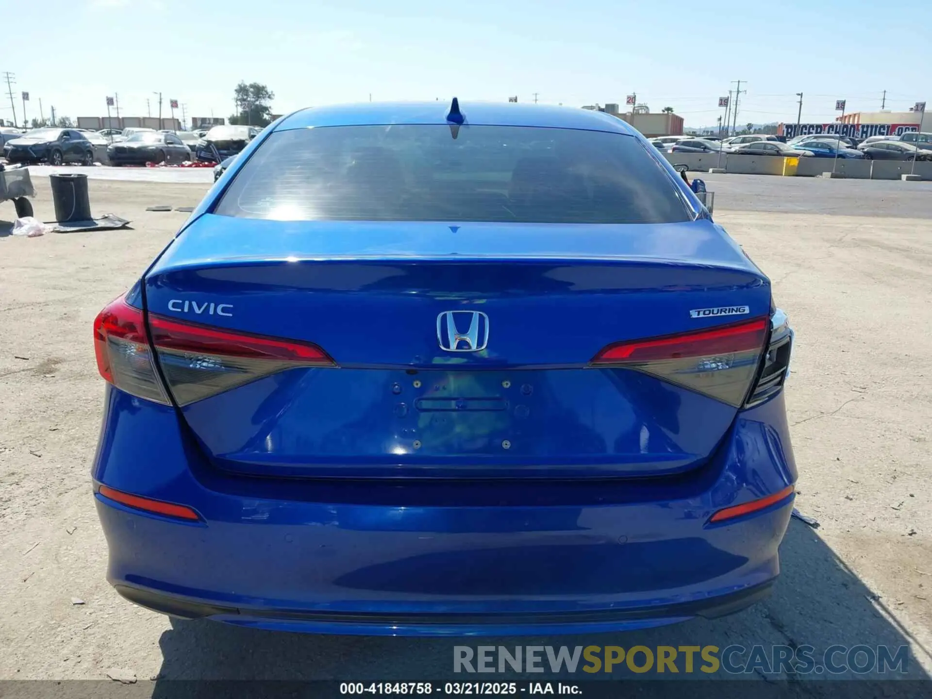 17 Photograph of a damaged car 2HGFE1F94NH302323 HONDA CIVIC 2022
