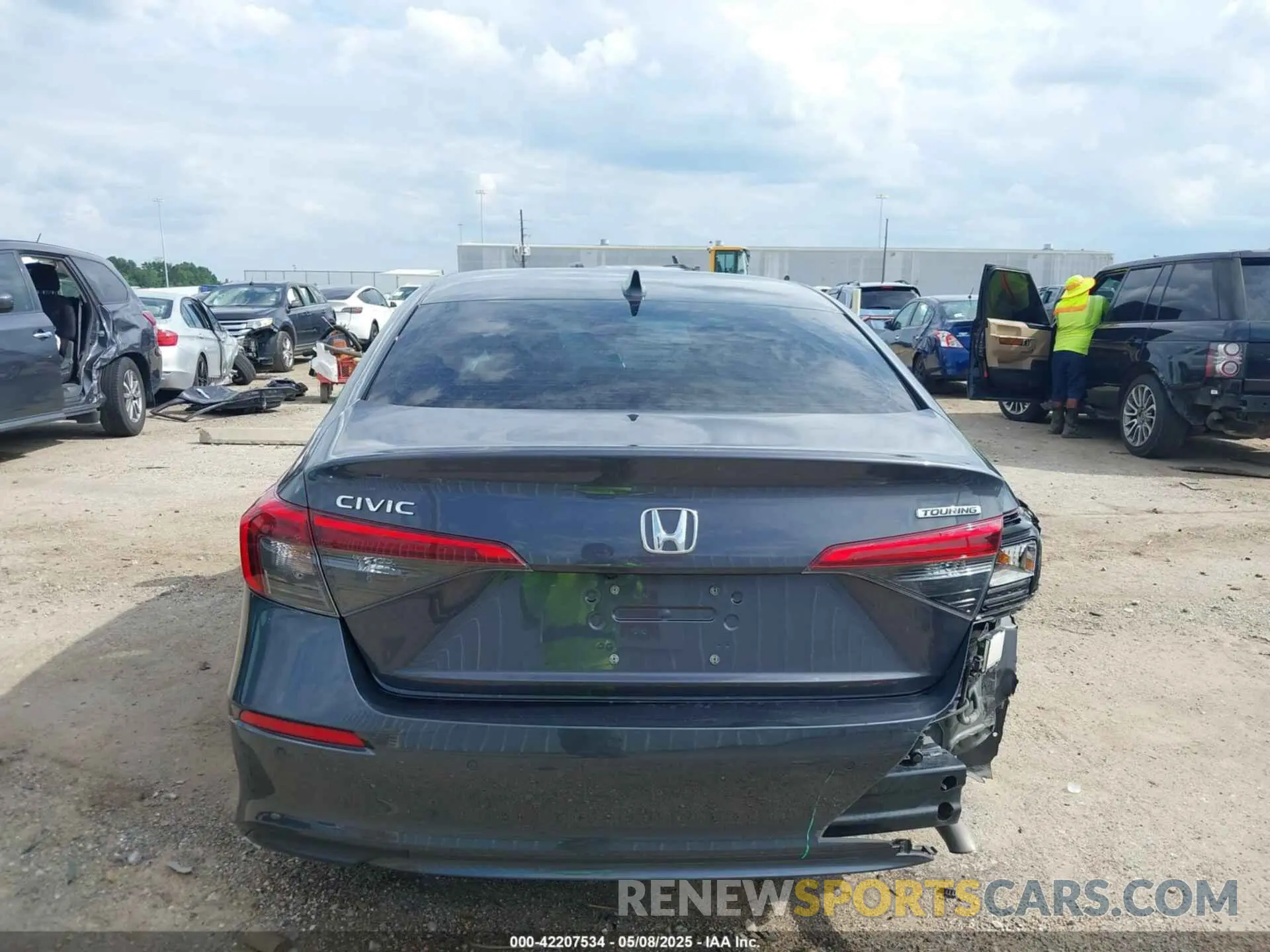 16 Photograph of a damaged car 2HGFE1F95NH320362 HONDA CIVIC 2022