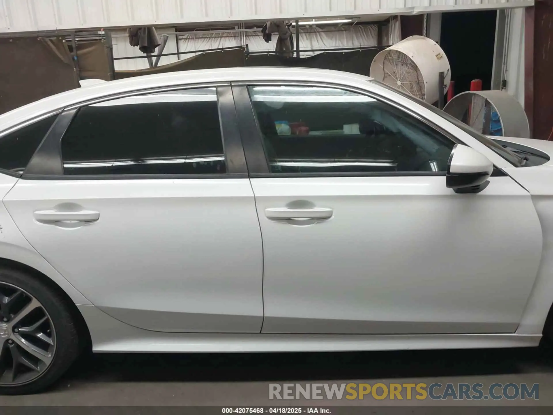 13 Photograph of a damaged car 2HGFE1F96NH302825 HONDA CIVIC 2022