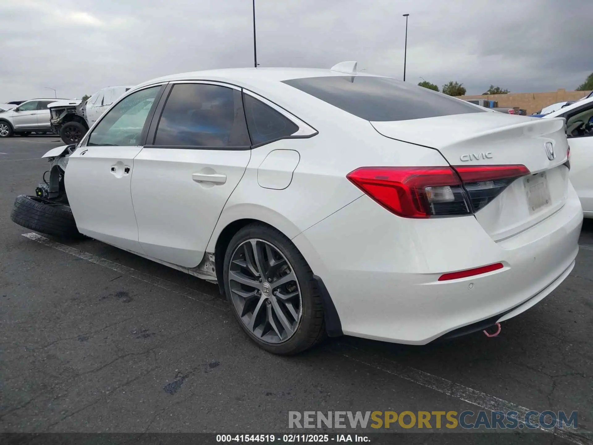 3 Photograph of a damaged car 2HGFE1F98NH325197 HONDA CIVIC 2022