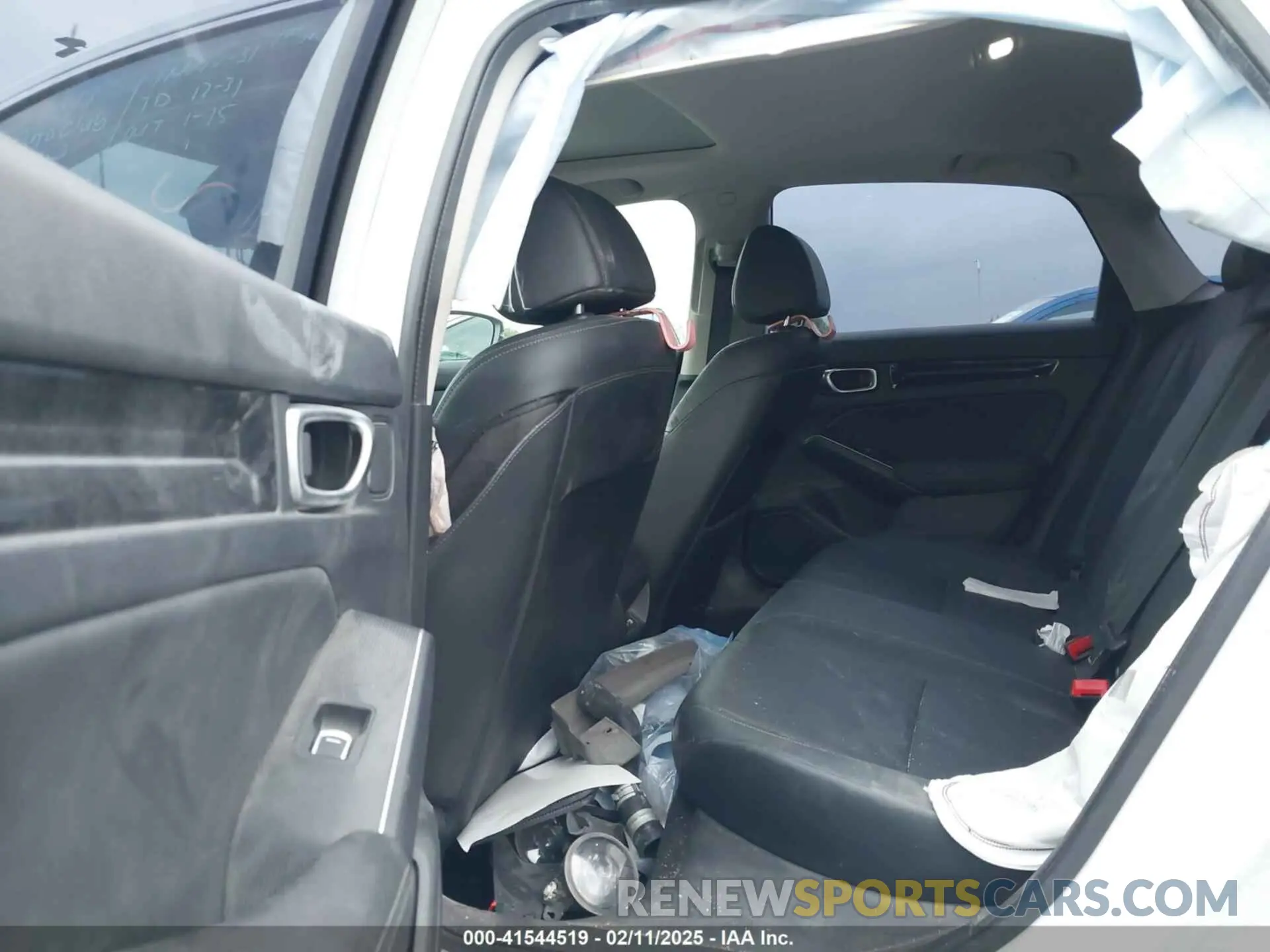 8 Photograph of a damaged car 2HGFE1F98NH325197 HONDA CIVIC 2022