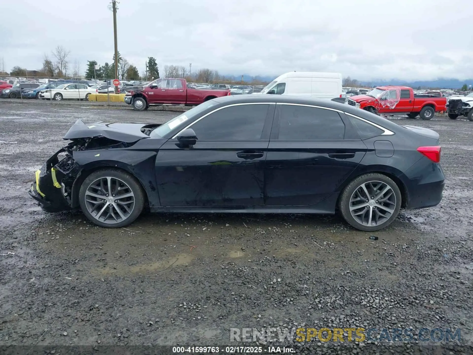 14 Photograph of a damaged car 2HGFE1F9XNH300236 HONDA CIVIC 2022