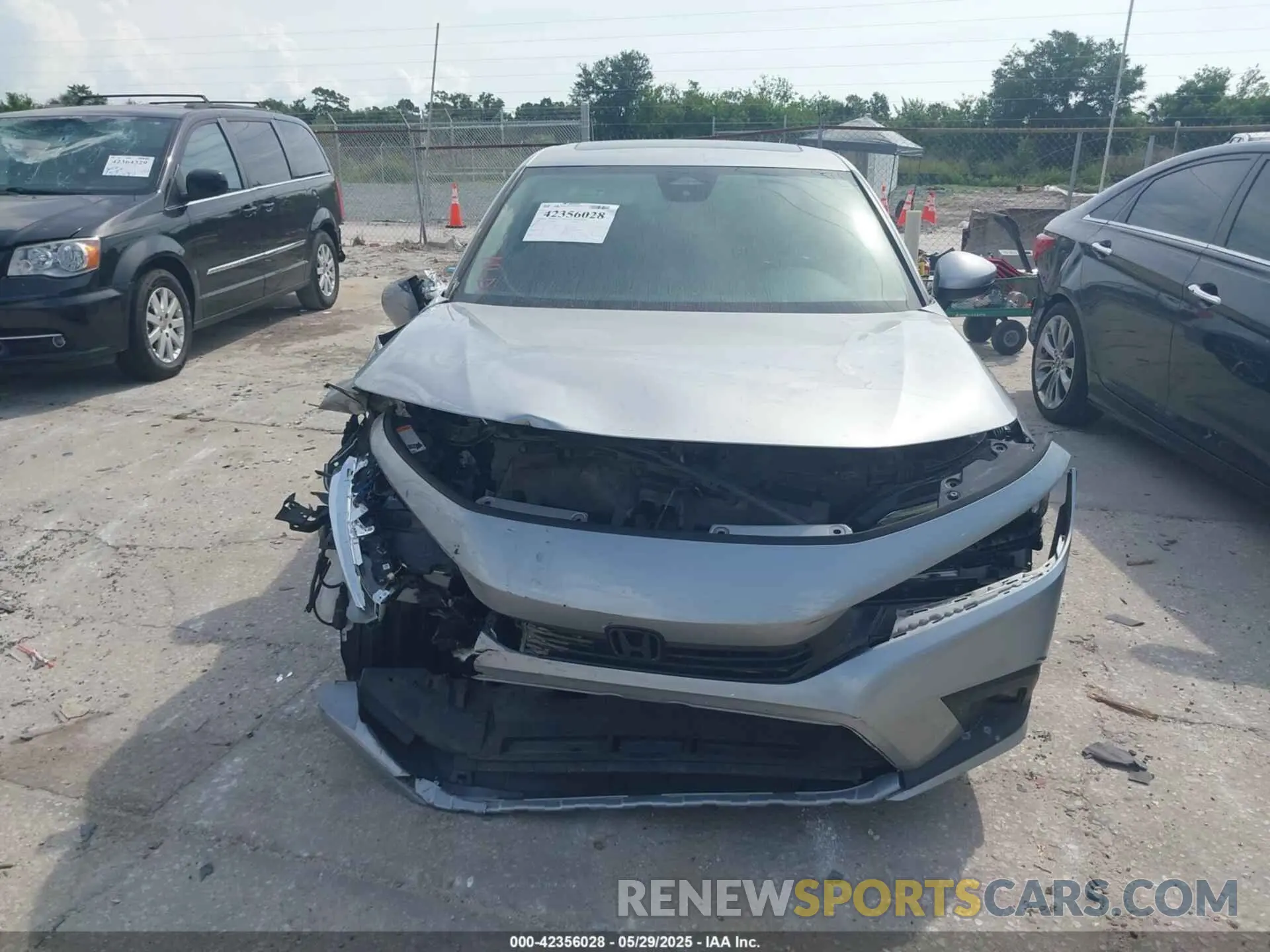 12 Photograph of a damaged car 2HGFE1F9XNH316565 HONDA CIVIC 2022