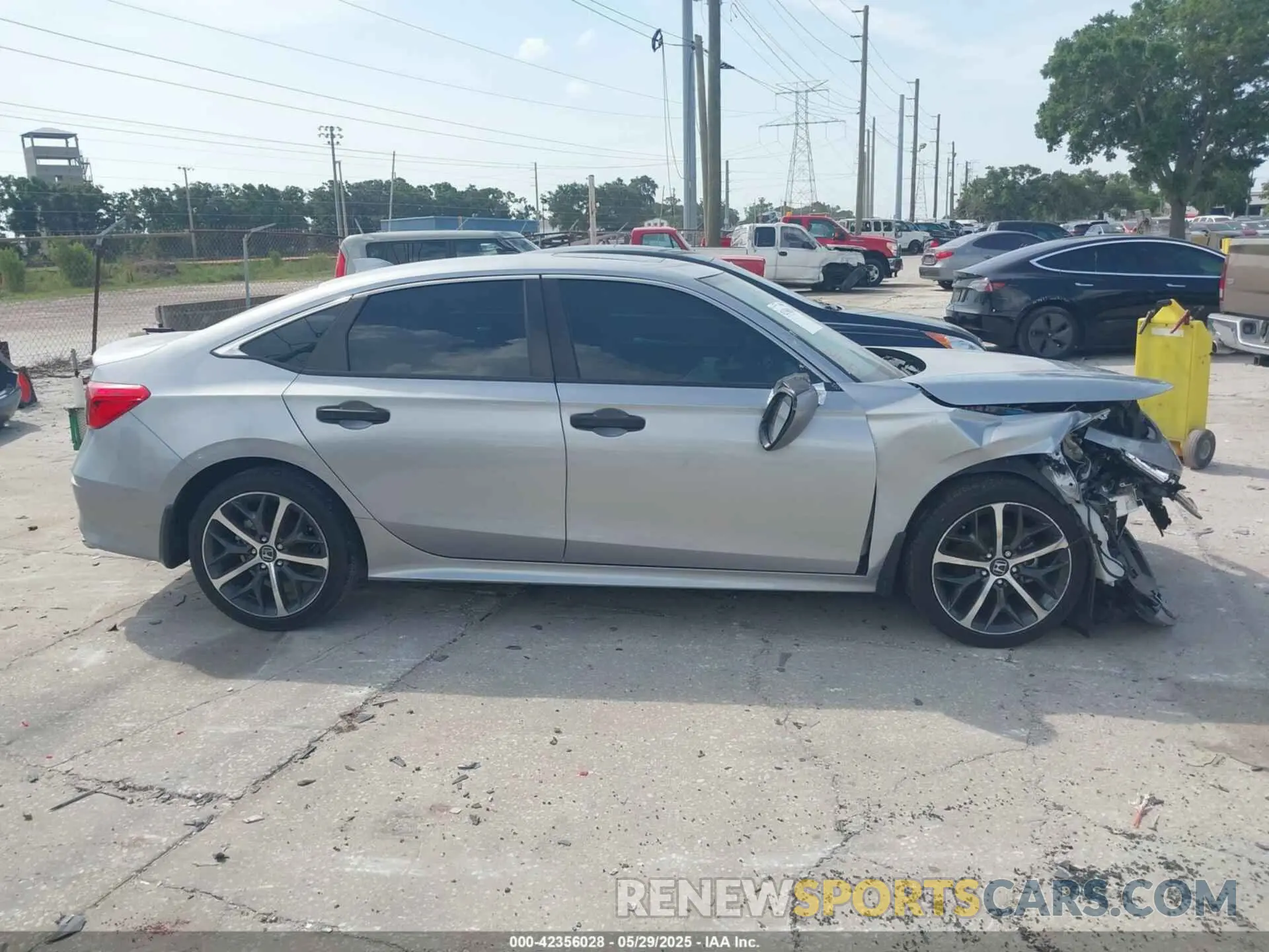 13 Photograph of a damaged car 2HGFE1F9XNH316565 HONDA CIVIC 2022