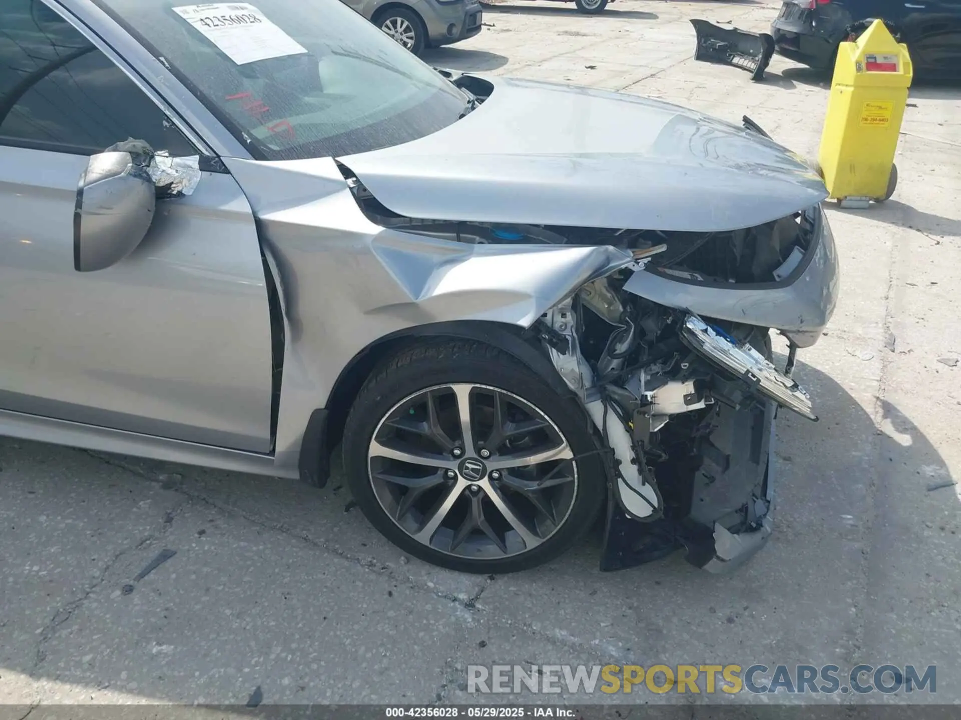 18 Photograph of a damaged car 2HGFE1F9XNH316565 HONDA CIVIC 2022