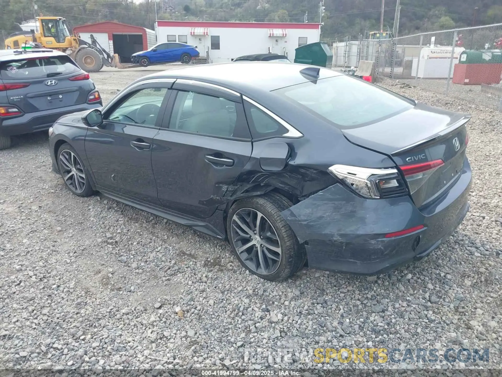 3 Photograph of a damaged car 2HGFE1F9XNH316999 HONDA CIVIC 2022