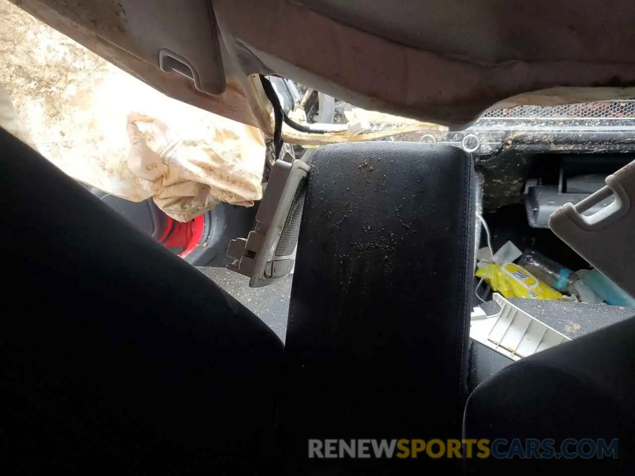 8 Photograph of a damaged car 2HGFE2F21NH548996 HONDA CIVIC 2022