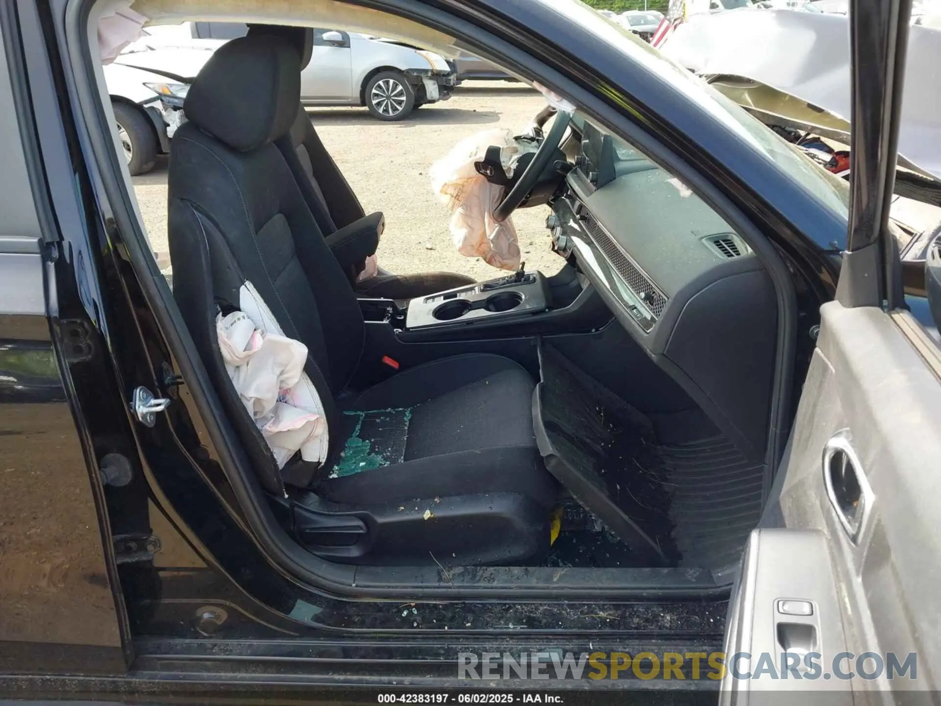 5 Photograph of a damaged car 2HGFE2F21NH573459 HONDA CIVIC 2022