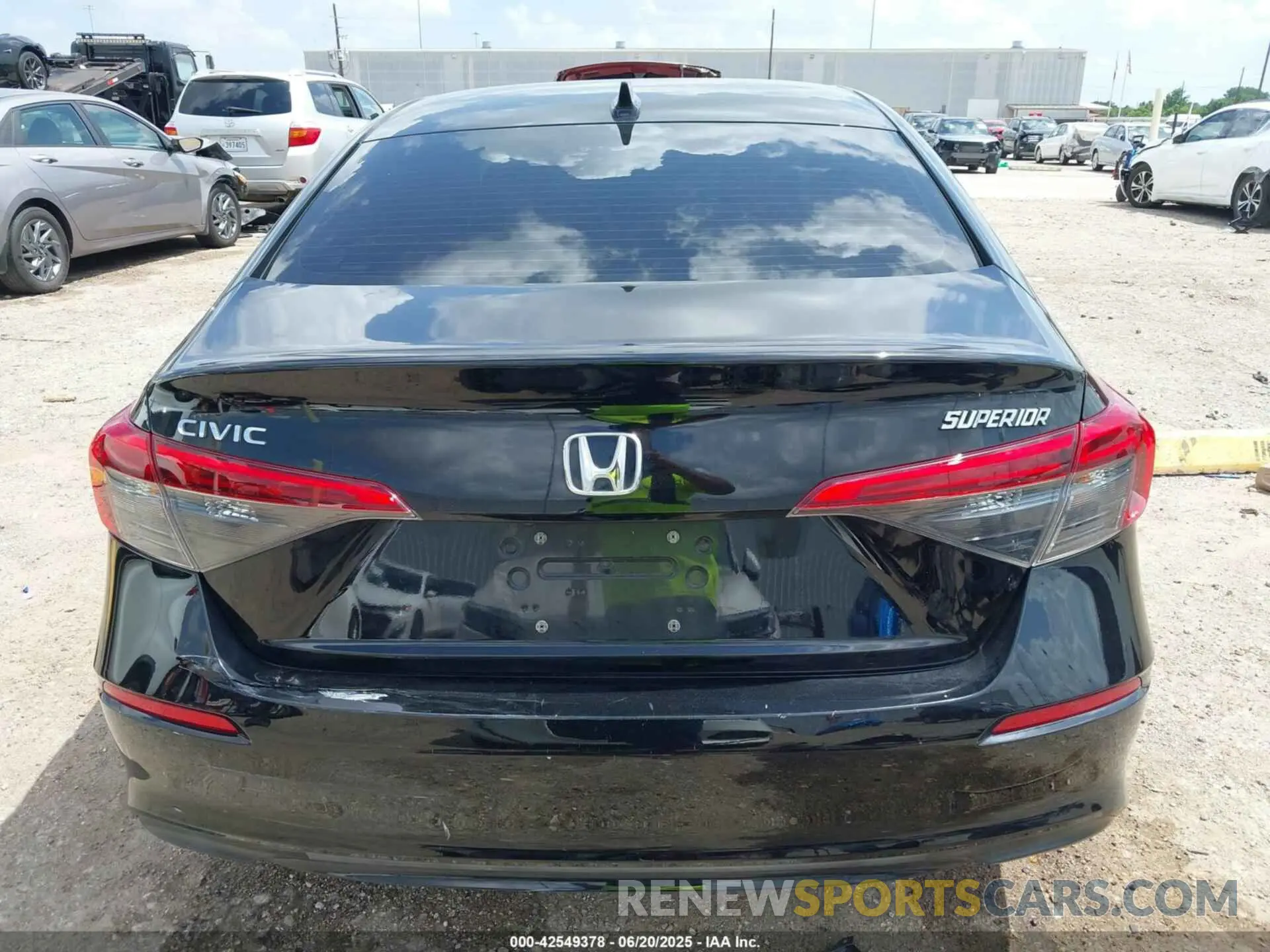 17 Photograph of a damaged car 2HGFE2F22NH505669 HONDA CIVIC 2022