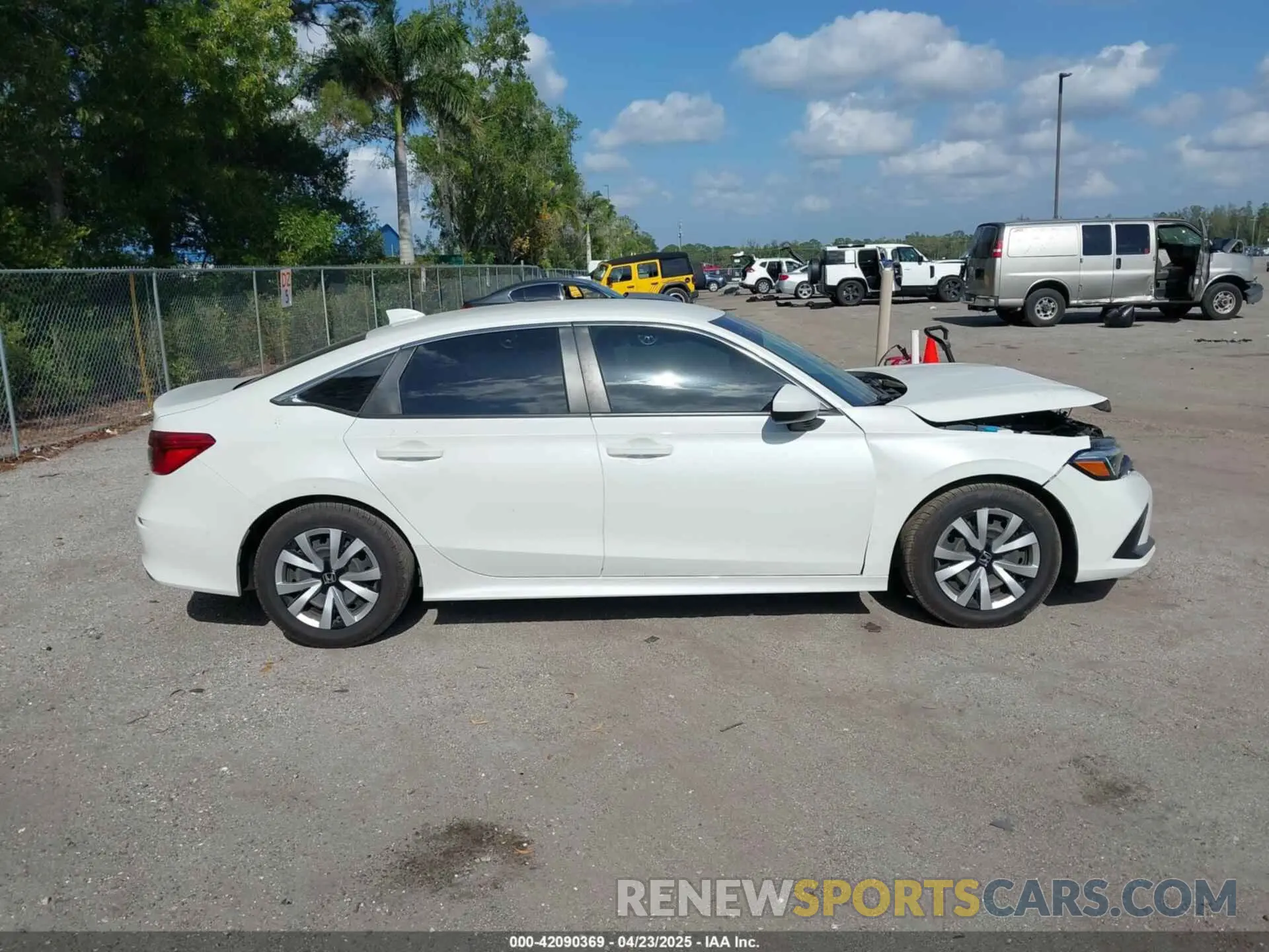 13 Photograph of a damaged car 2HGFE2F22NH520236 HONDA CIVIC 2022