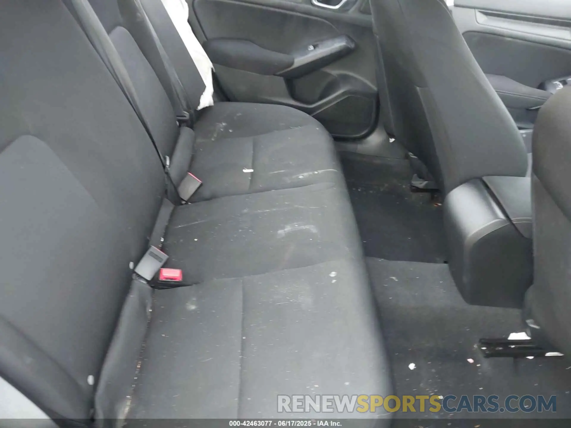 8 Photograph of a damaged car 2HGFE2F22NH526358 HONDA CIVIC 2022