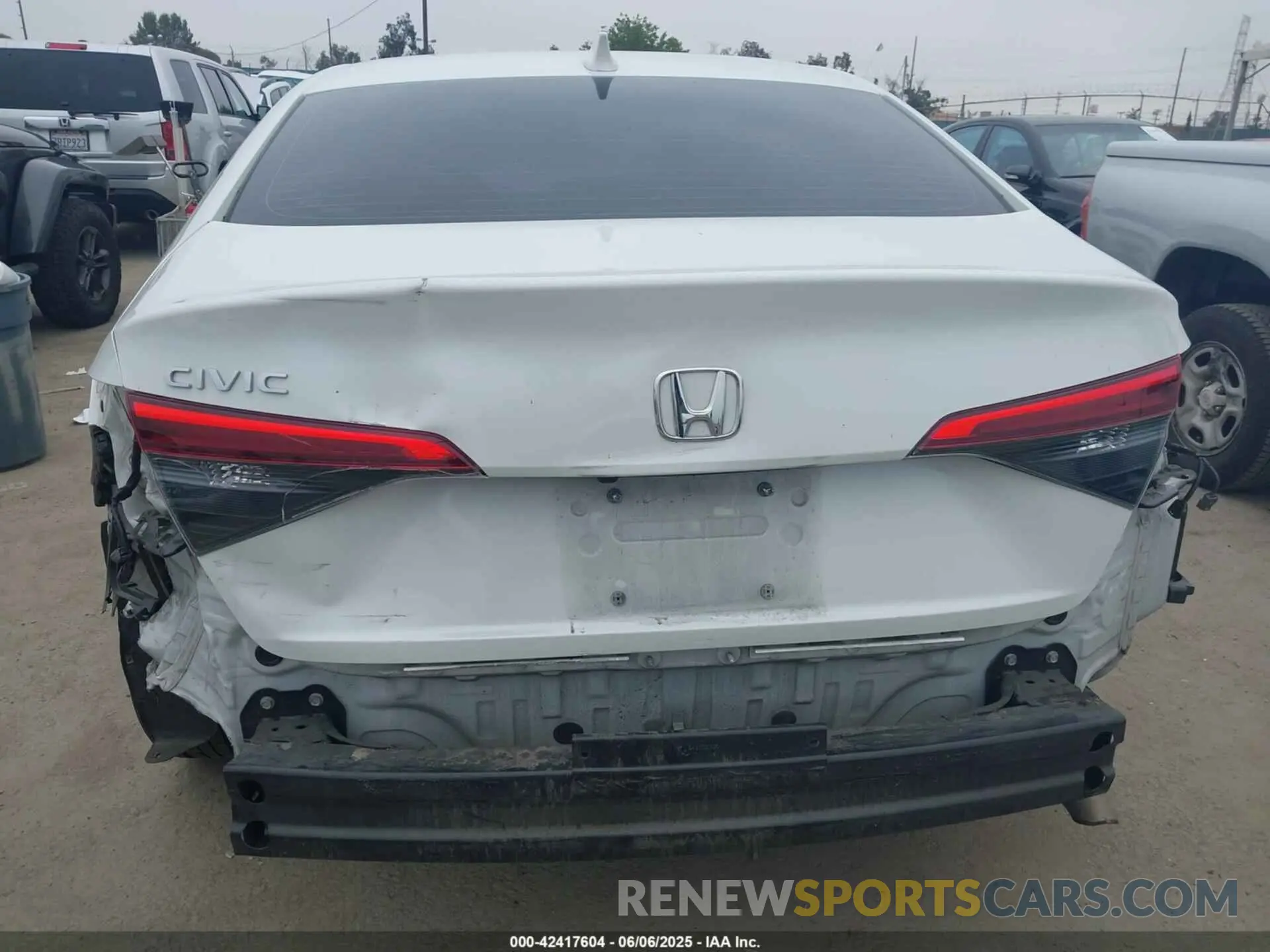 17 Photograph of a damaged car 2HGFE2F23NH522576 HONDA CIVIC 2022