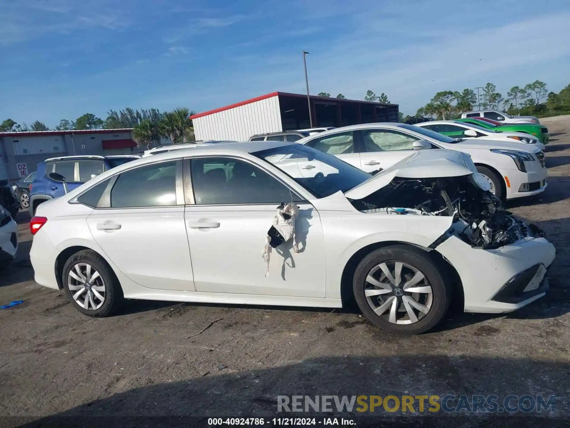 13 Photograph of a damaged car 2HGFE2F24NH532467 HONDA CIVIC 2022