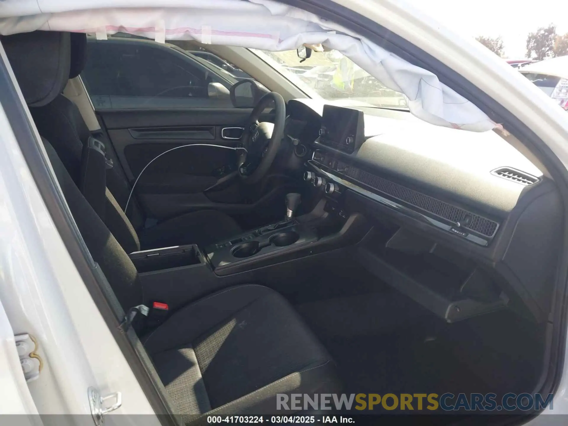5 Photograph of a damaged car 2HGFE2F25NH526516 HONDA CIVIC 2022