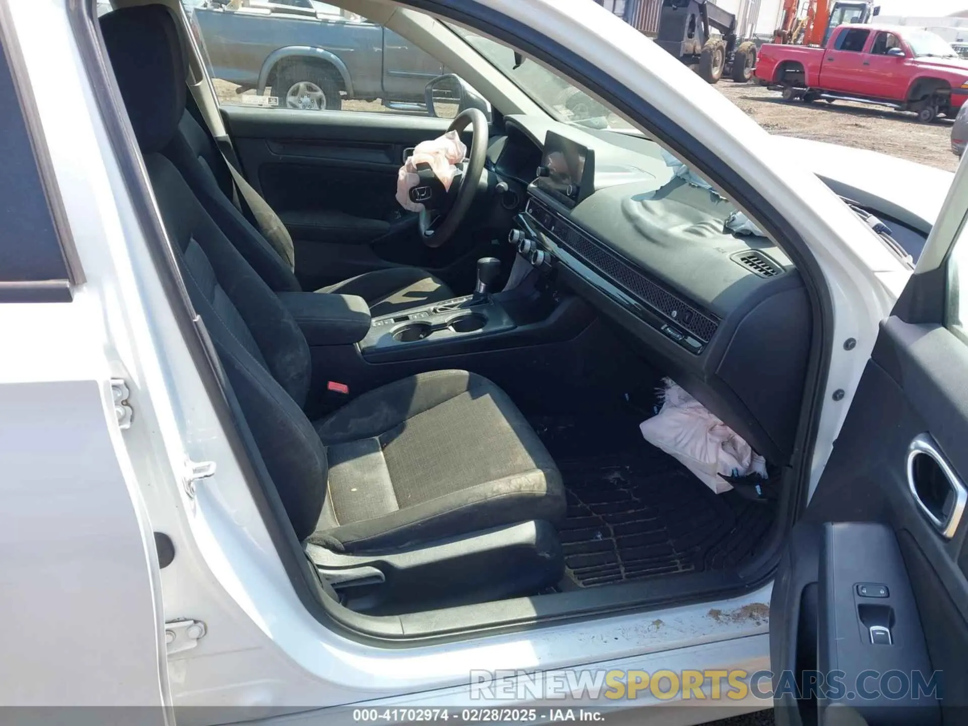 5 Photograph of a damaged car 2HGFE2F26NH511460 HONDA CIVIC 2022