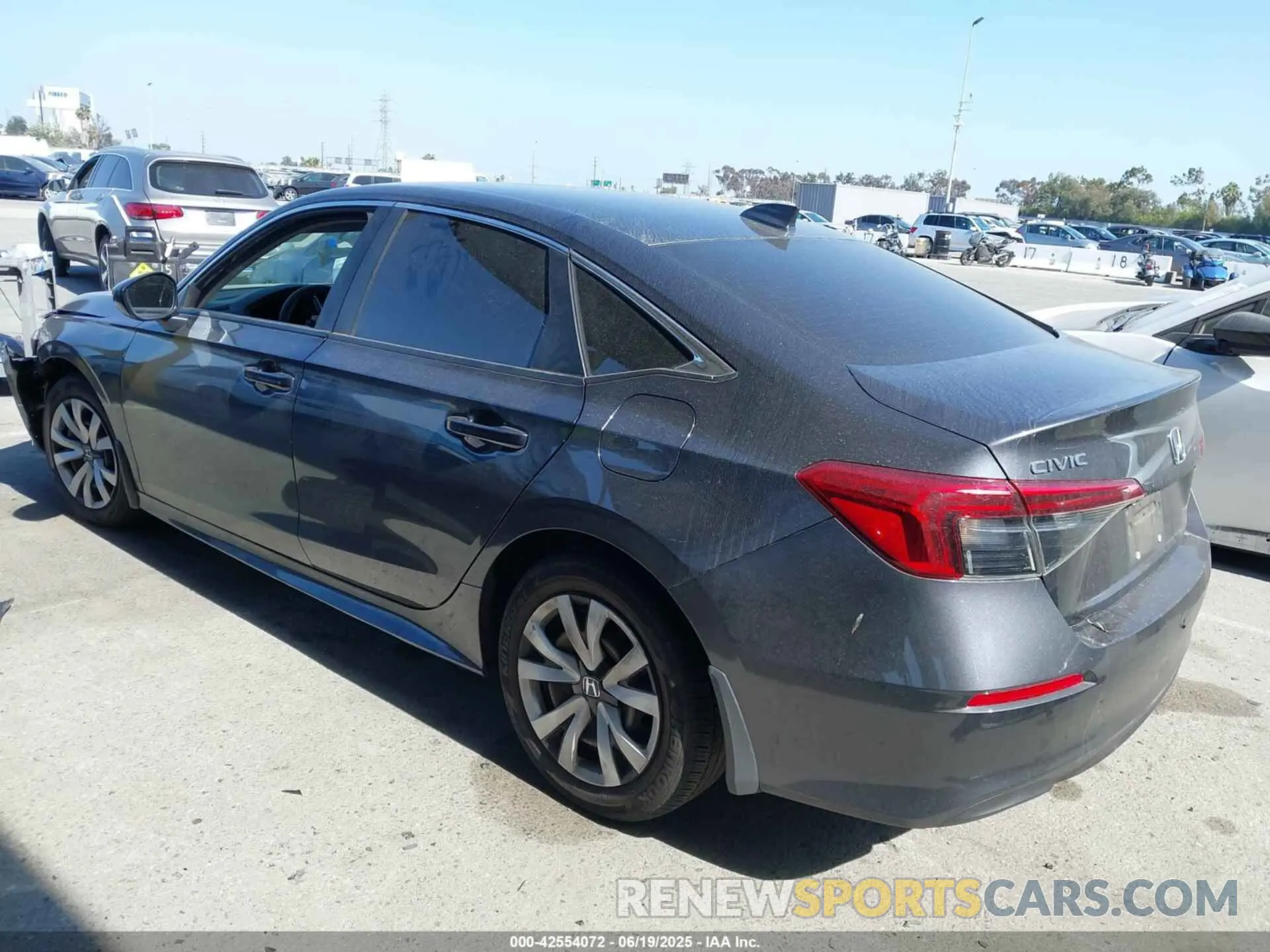 3 Photograph of a damaged car 2HGFE2F27NH517963 HONDA CIVIC 2022