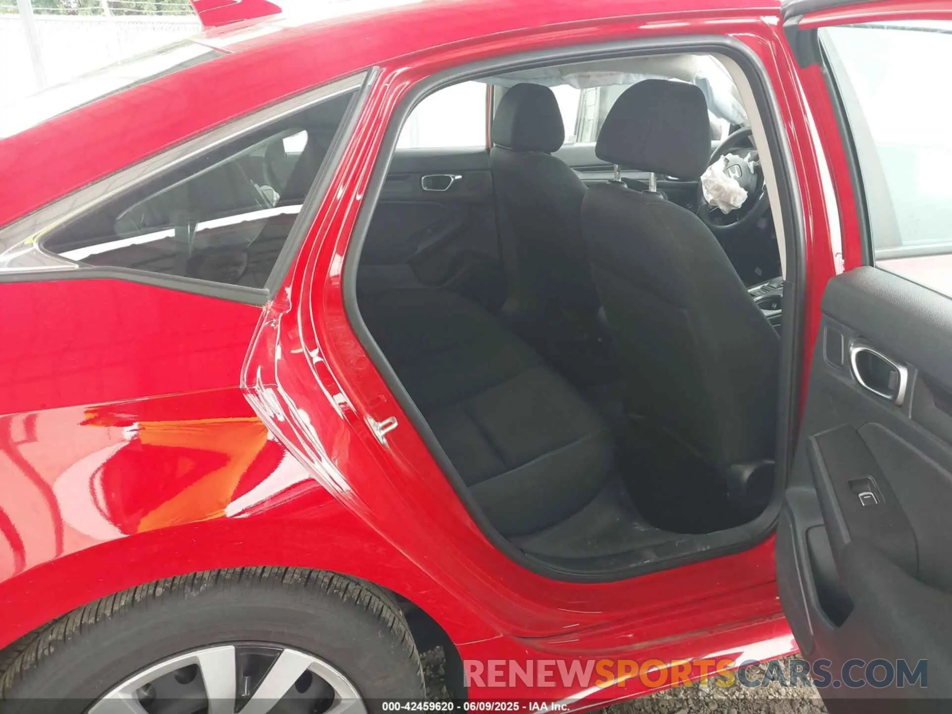 8 Photograph of a damaged car 2HGFE2F27NH577192 HONDA CIVIC 2022