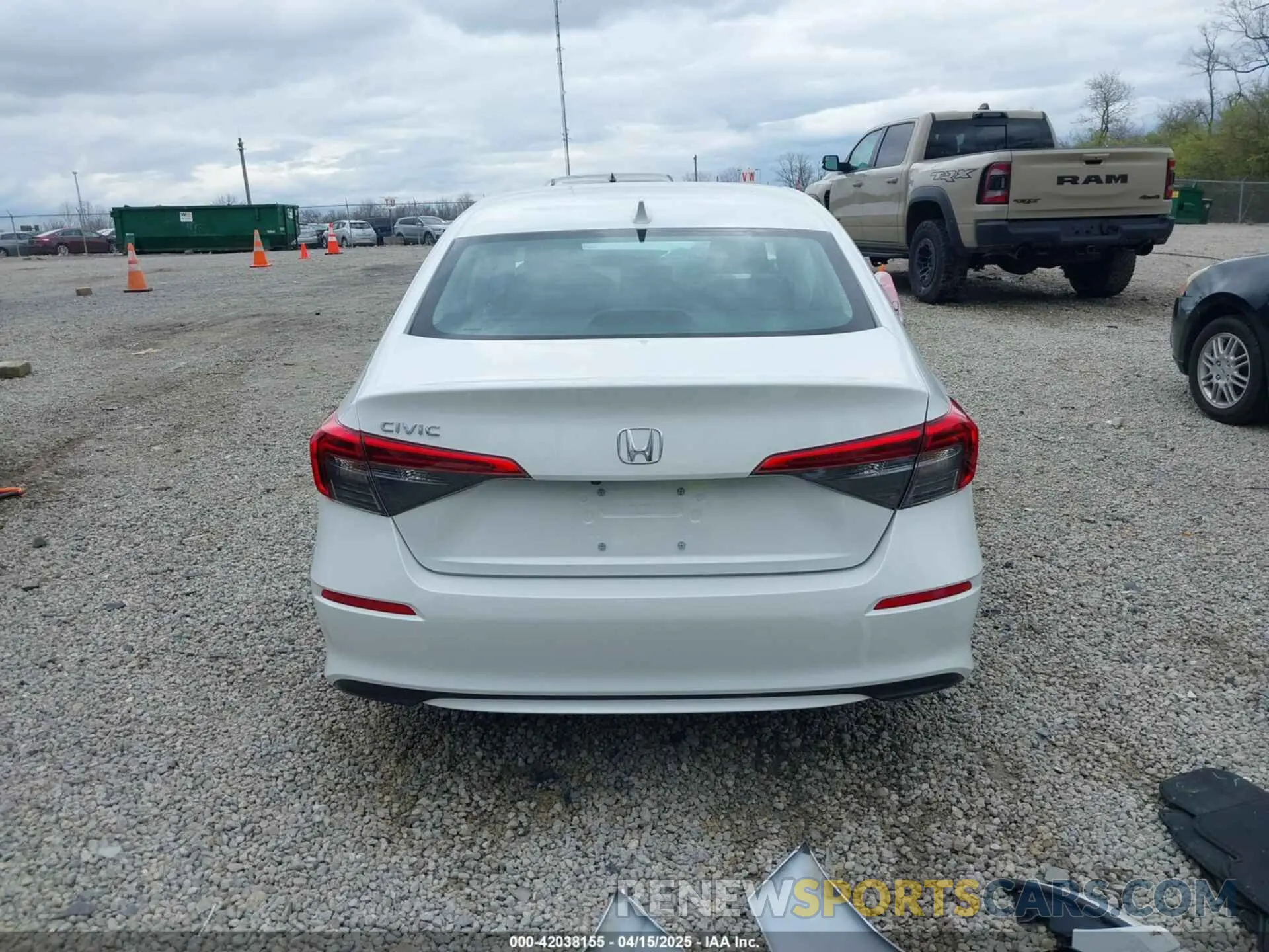 17 Photograph of a damaged car 2HGFE2F28NH509970 HONDA CIVIC 2022