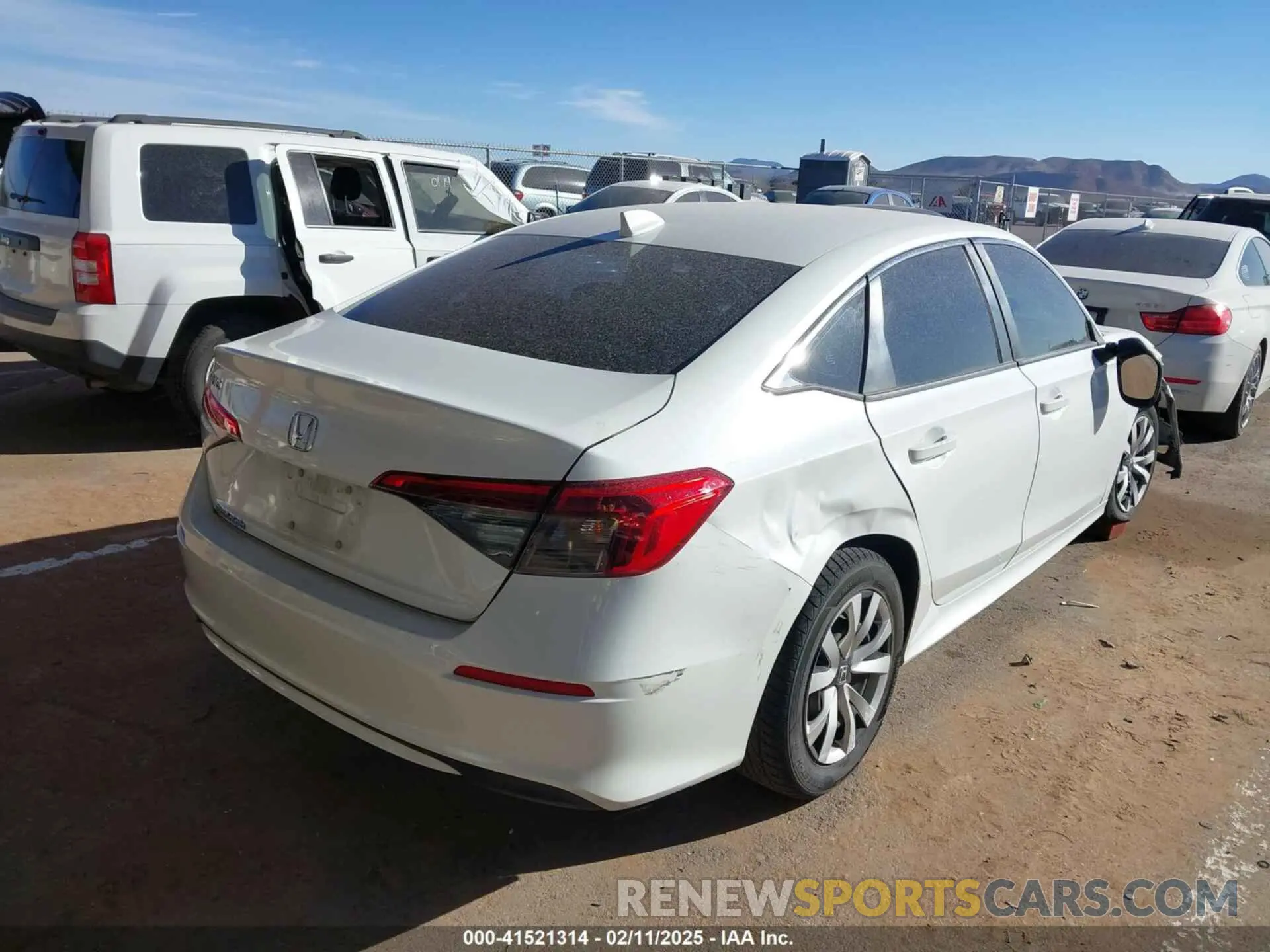 4 Photograph of a damaged car 2HGFE2F28NH520578 HONDA CIVIC 2022
