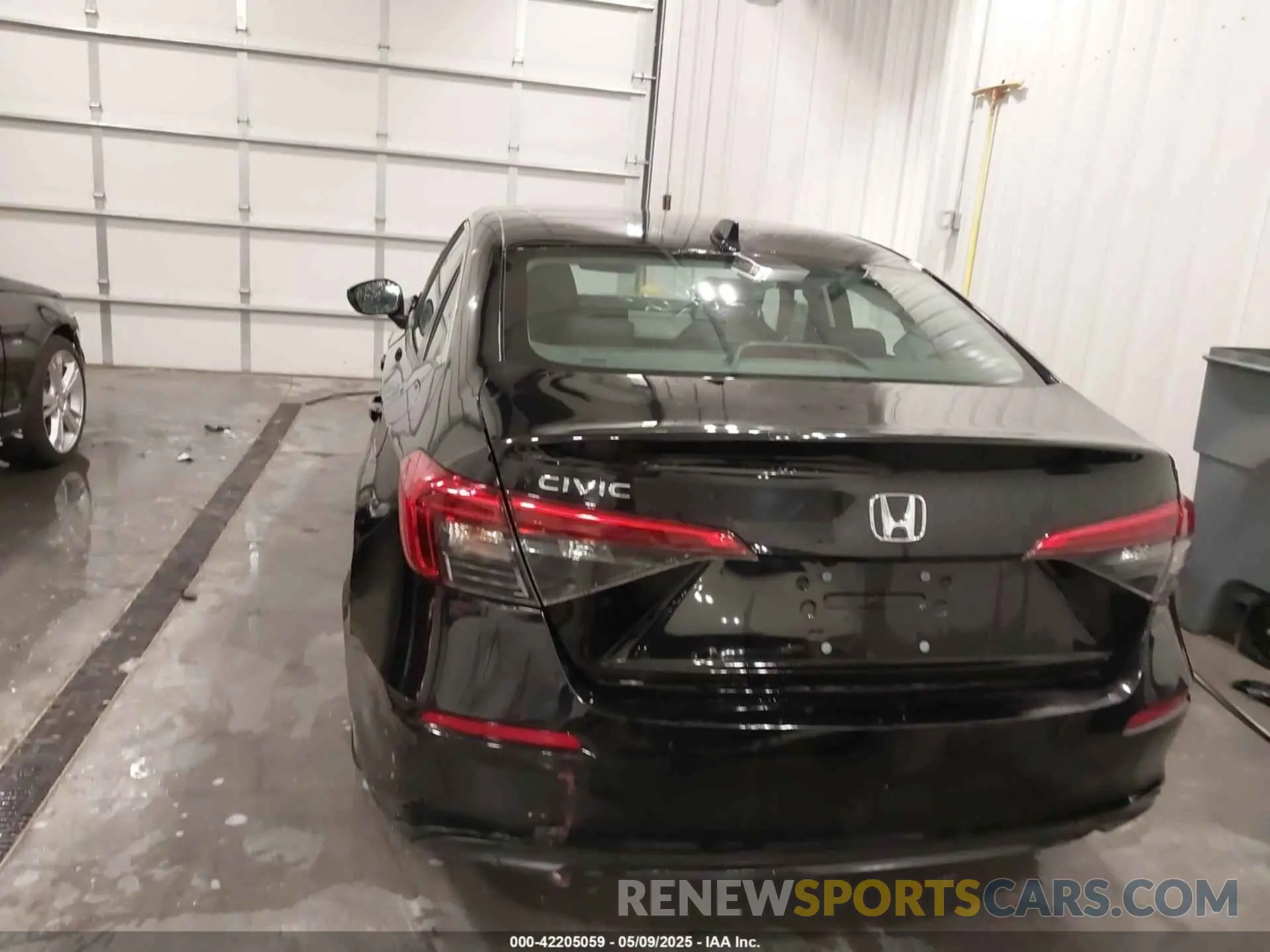 17 Photograph of a damaged car 2HGFE2F28NH532455 HONDA CIVIC 2022