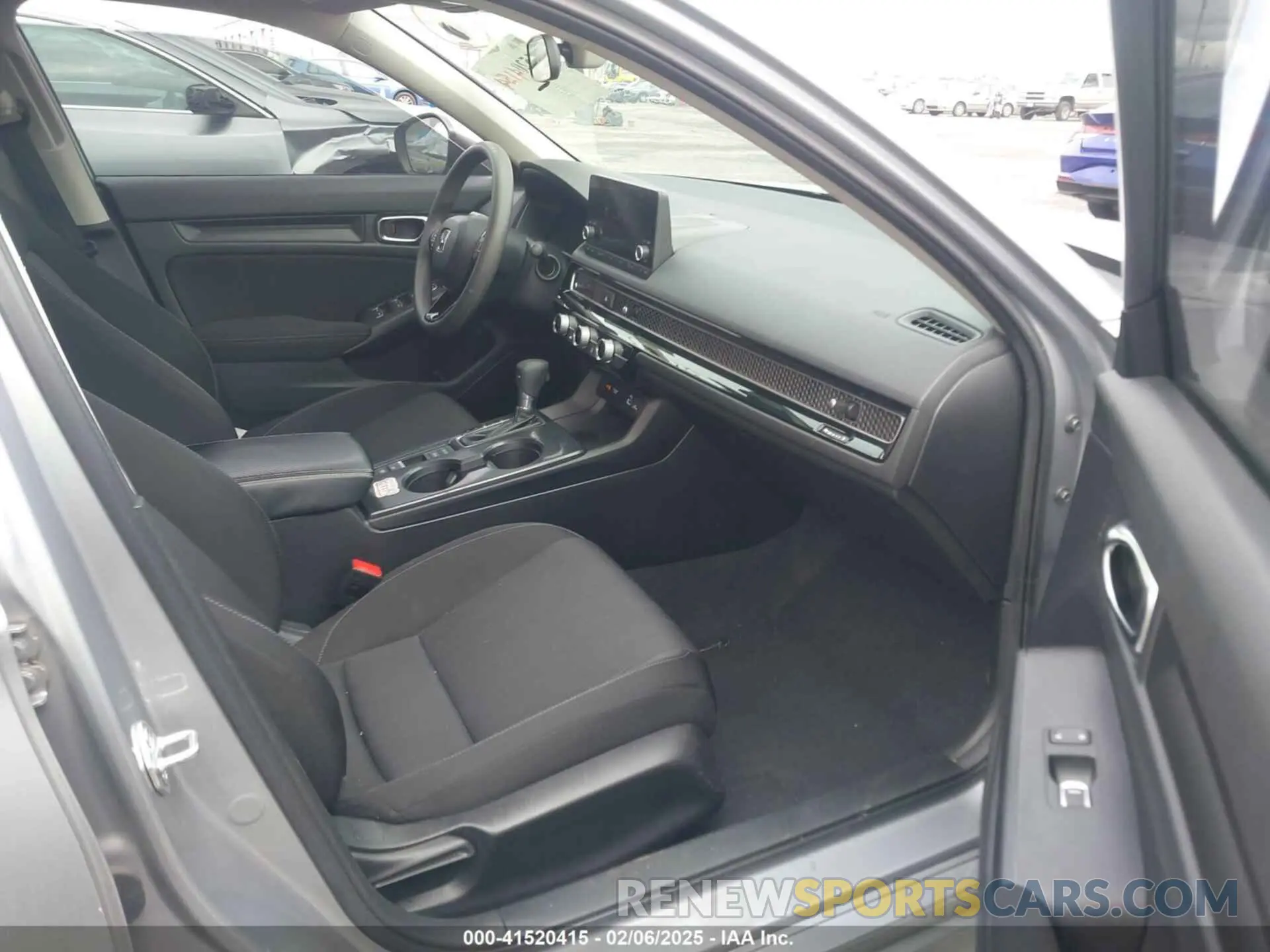 5 Photograph of a damaged car 2HGFE2F29NH522470 HONDA CIVIC 2022