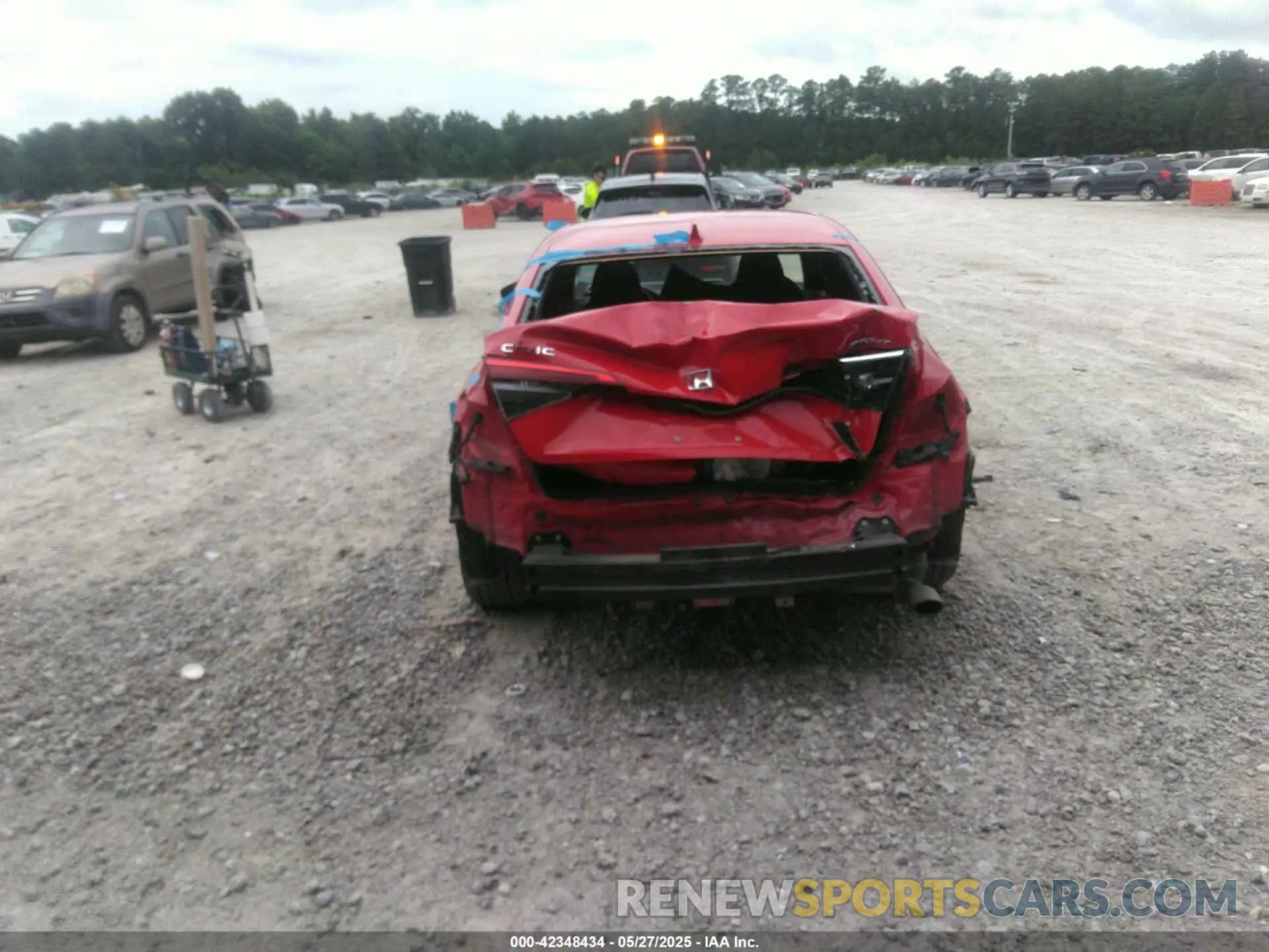 17 Photograph of a damaged car 2HGFE2F50NH538311 HONDA CIVIC 2022