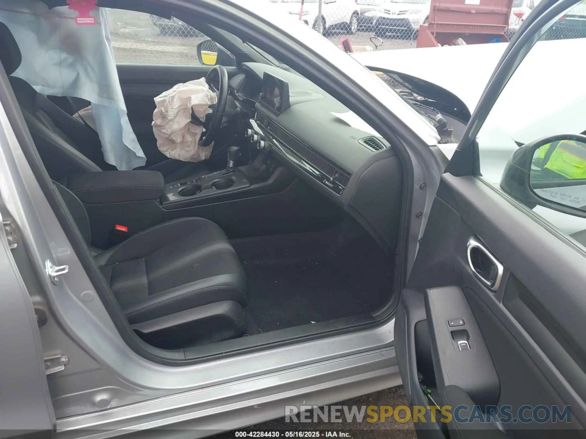 5 Photograph of a damaged car 2HGFE2F50NH578677 HONDA CIVIC 2022