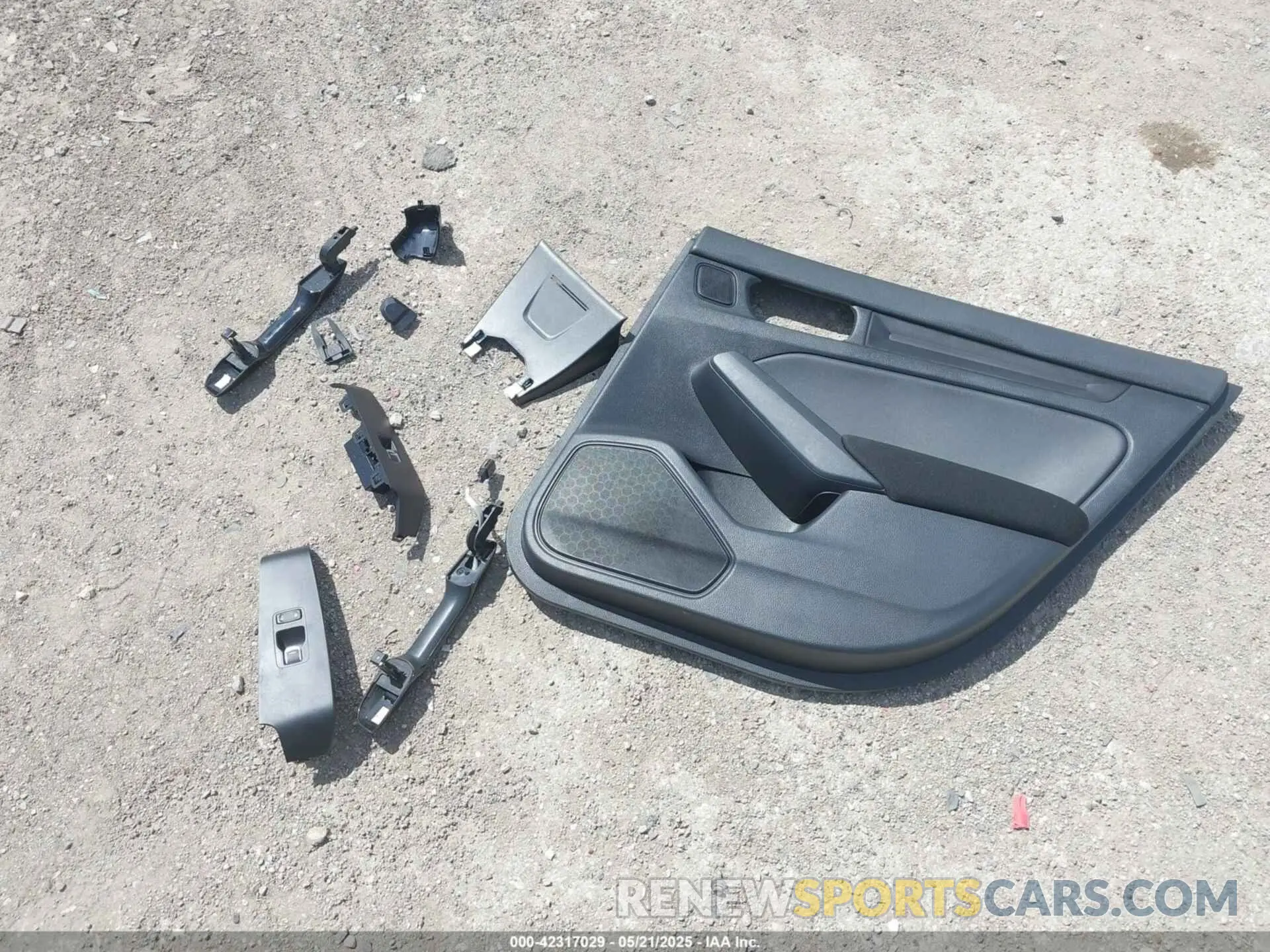 12 Photograph of a damaged car 2HGFE2F50NH587363 HONDA CIVIC 2022