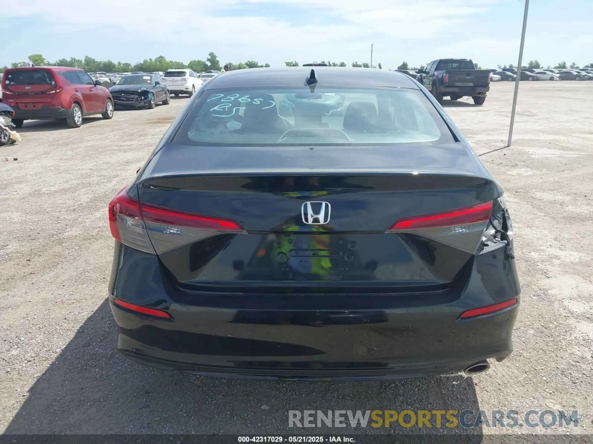 17 Photograph of a damaged car 2HGFE2F50NH587363 HONDA CIVIC 2022