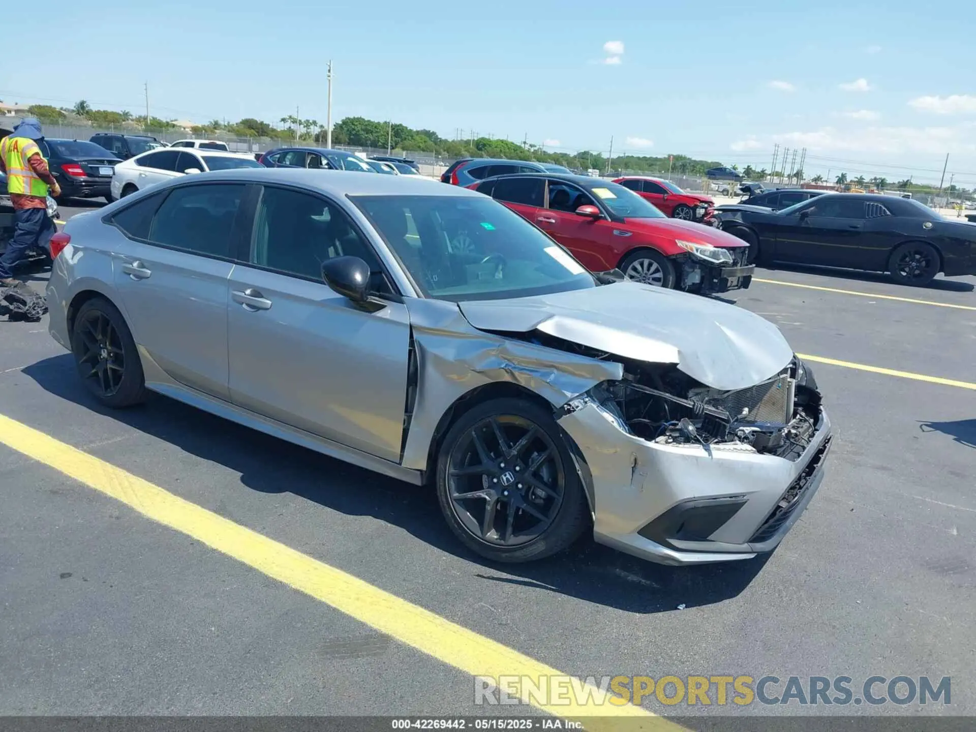 1 Photograph of a damaged car 2HGFE2F50NH597620 HONDA CIVIC 2022