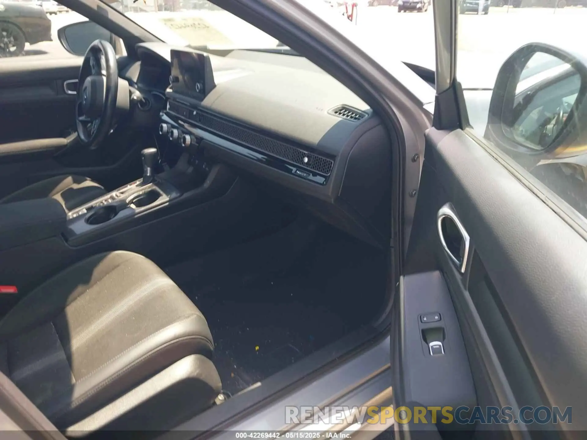 5 Photograph of a damaged car 2HGFE2F50NH597620 HONDA CIVIC 2022