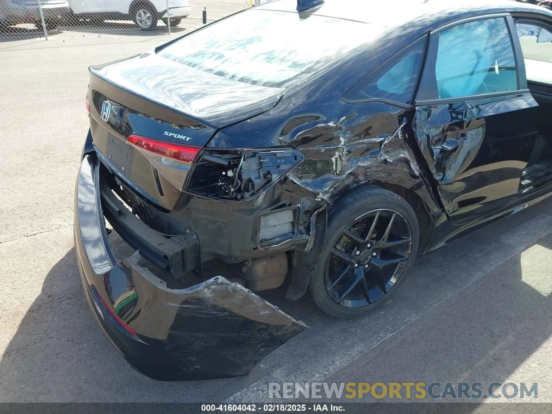 6 Photograph of a damaged car 2HGFE2F50NH599027 HONDA CIVIC 2022