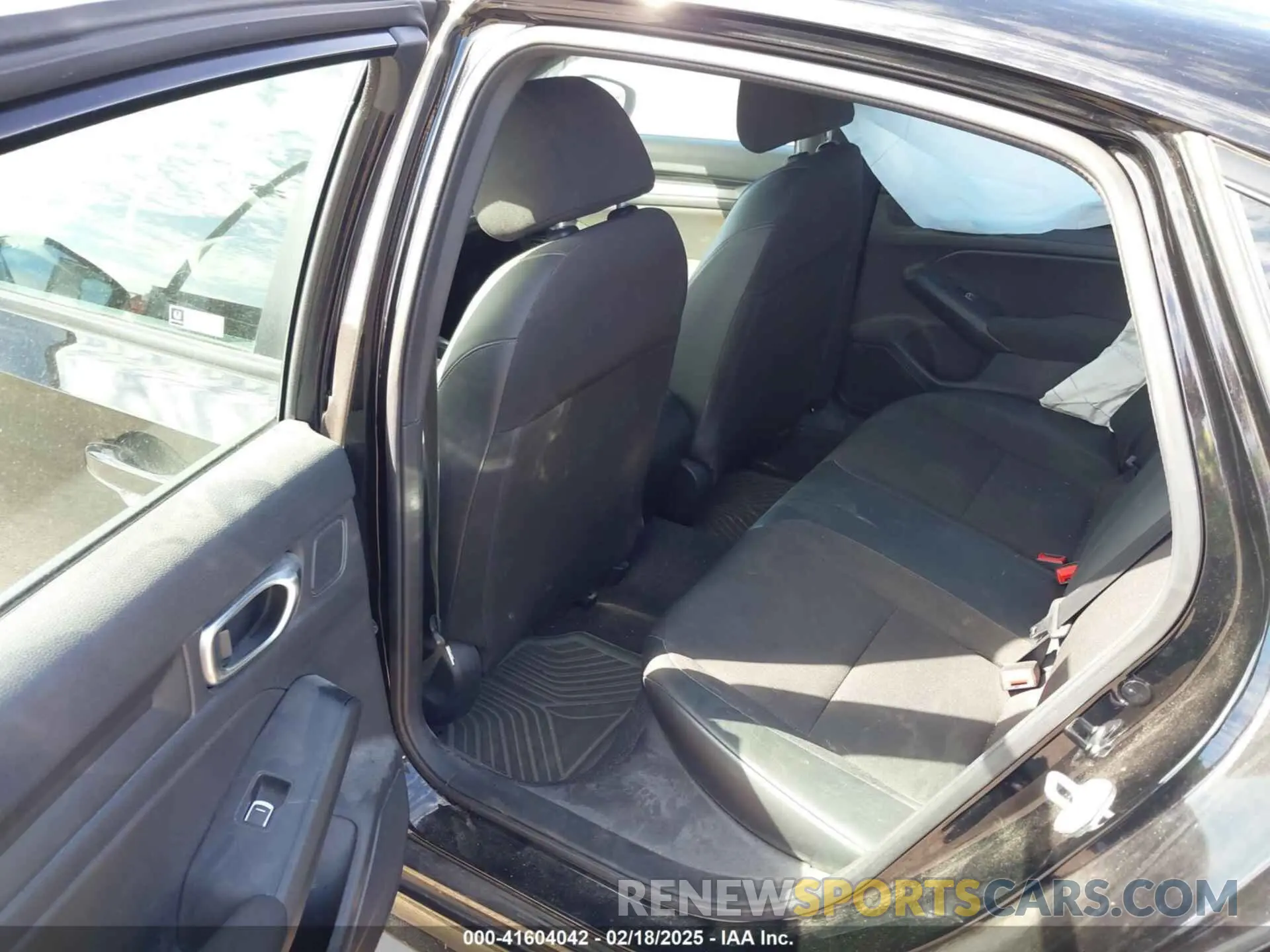 8 Photograph of a damaged car 2HGFE2F50NH599027 HONDA CIVIC 2022