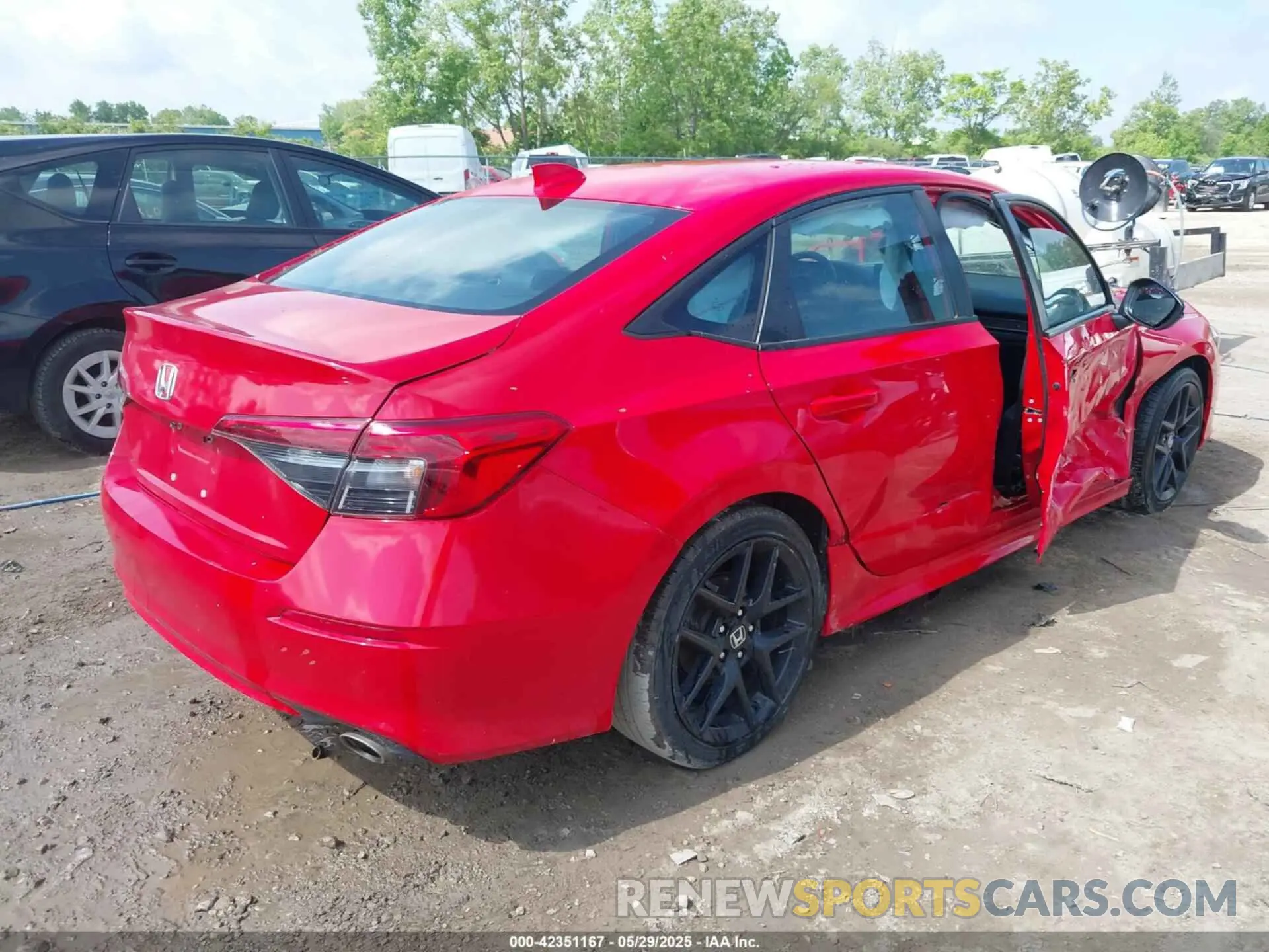 4 Photograph of a damaged car 2HGFE2F51NH504782 HONDA CIVIC 2022