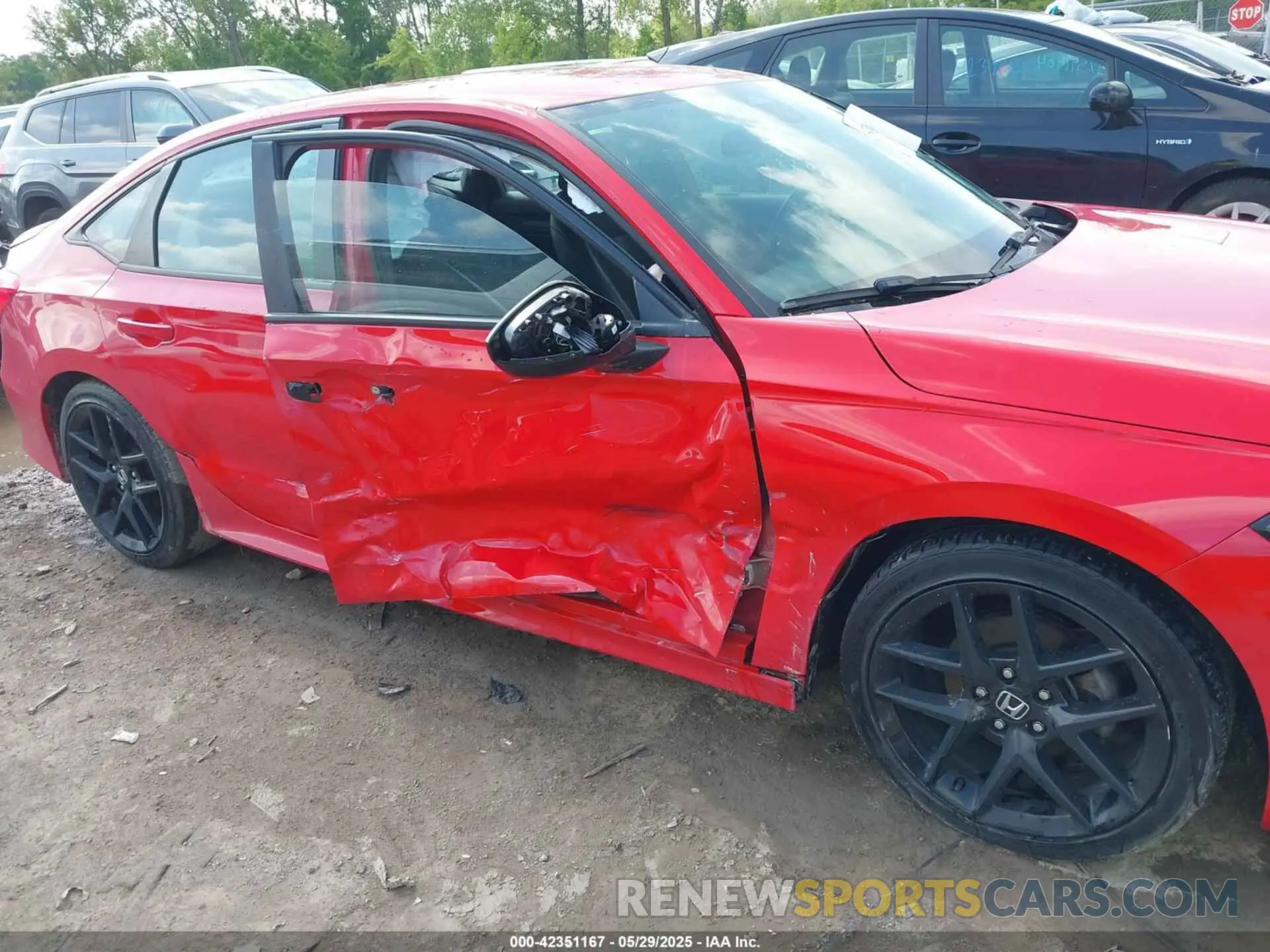 6 Photograph of a damaged car 2HGFE2F51NH504782 HONDA CIVIC 2022