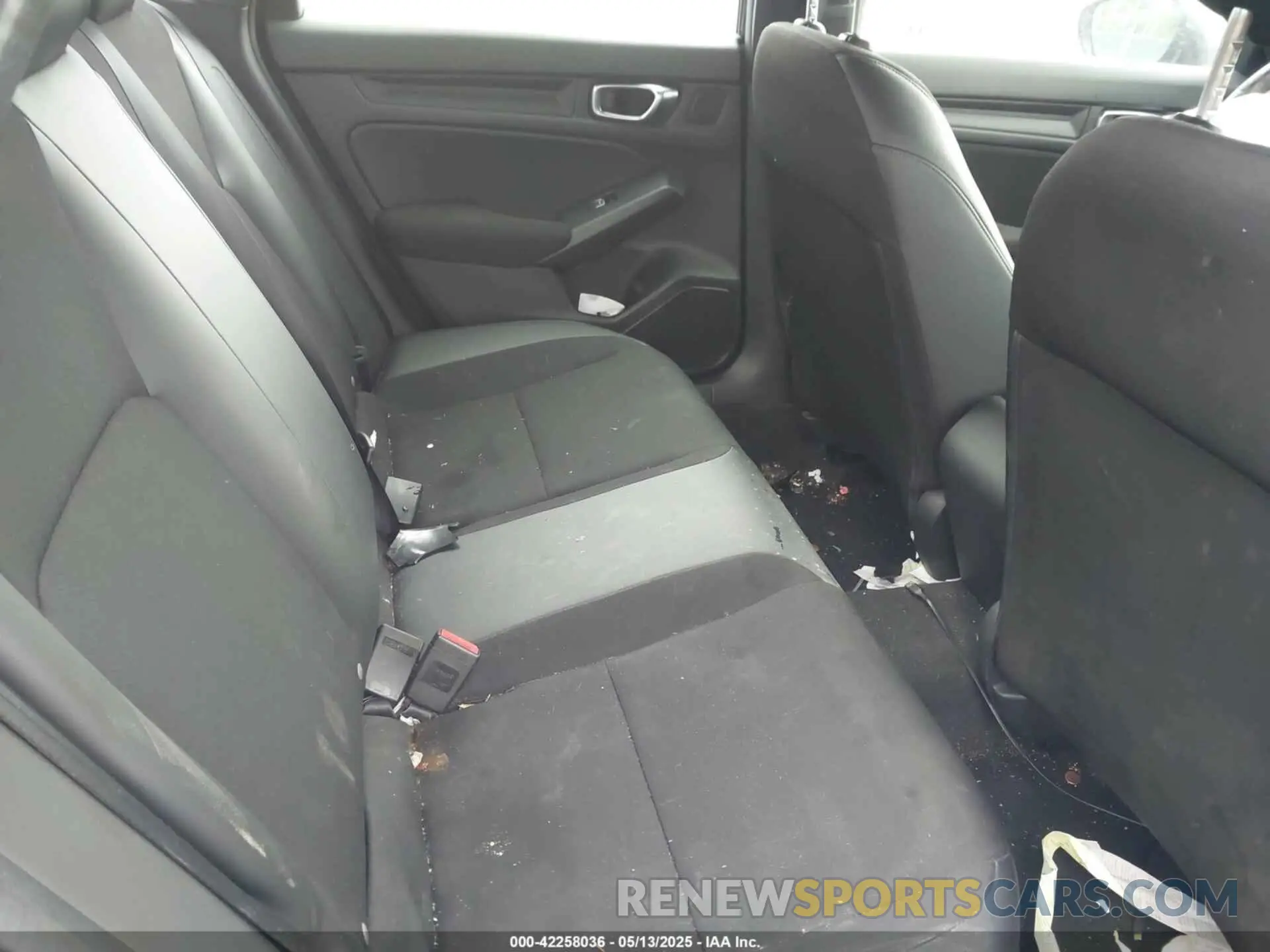 8 Photograph of a damaged car 2HGFE2F51NH605403 HONDA CIVIC 2022