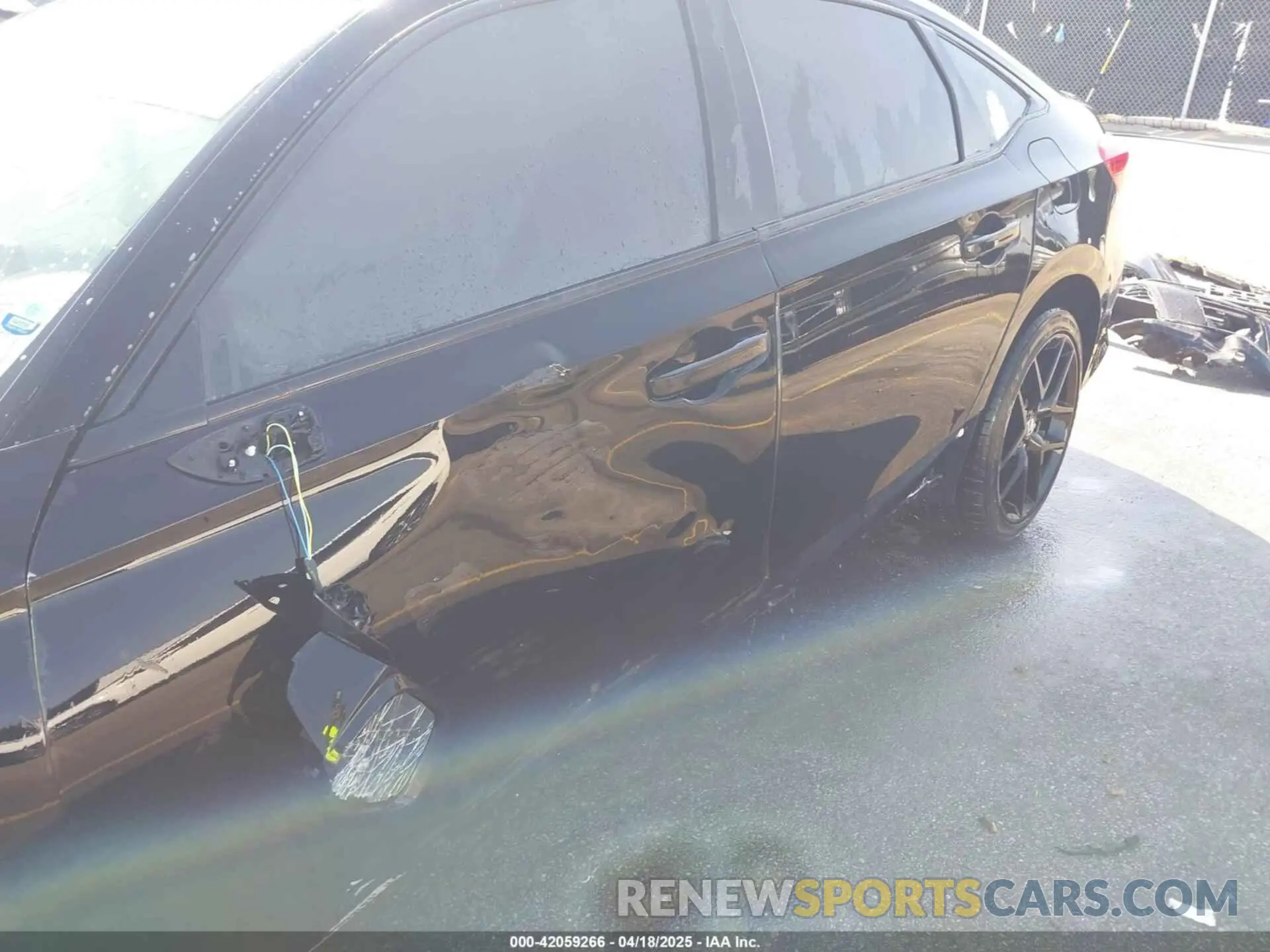 18 Photograph of a damaged car 2HGFE2F51NH606826 HONDA CIVIC 2022