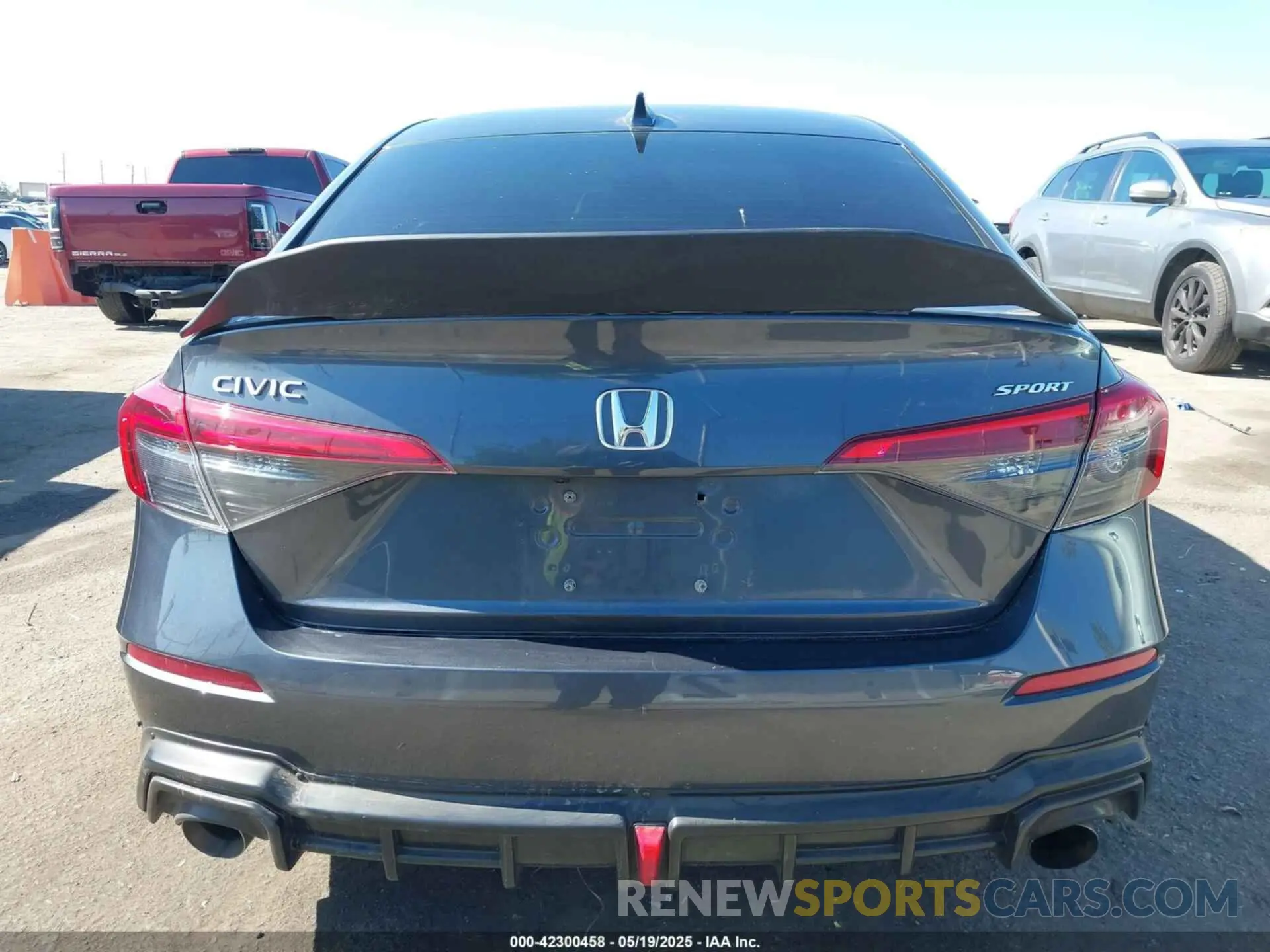 17 Photograph of a damaged car 2HGFE2F52NH507819 HONDA CIVIC 2022
