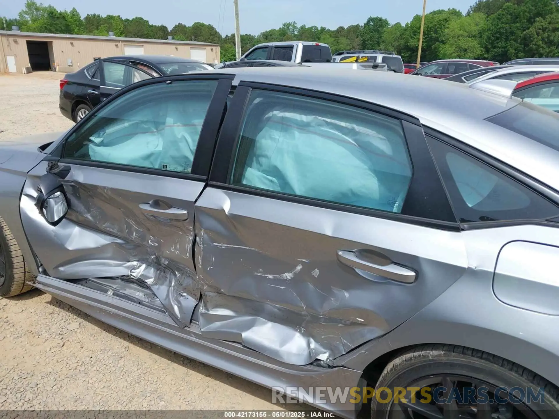 6 Photograph of a damaged car 2HGFE2F52NH527469 HONDA CIVIC 2022