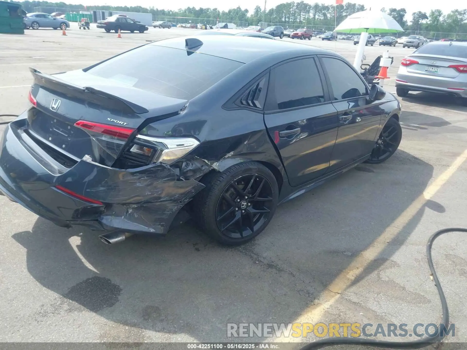 4 Photograph of a damaged car 2HGFE2F52NH533627 HONDA CIVIC 2022