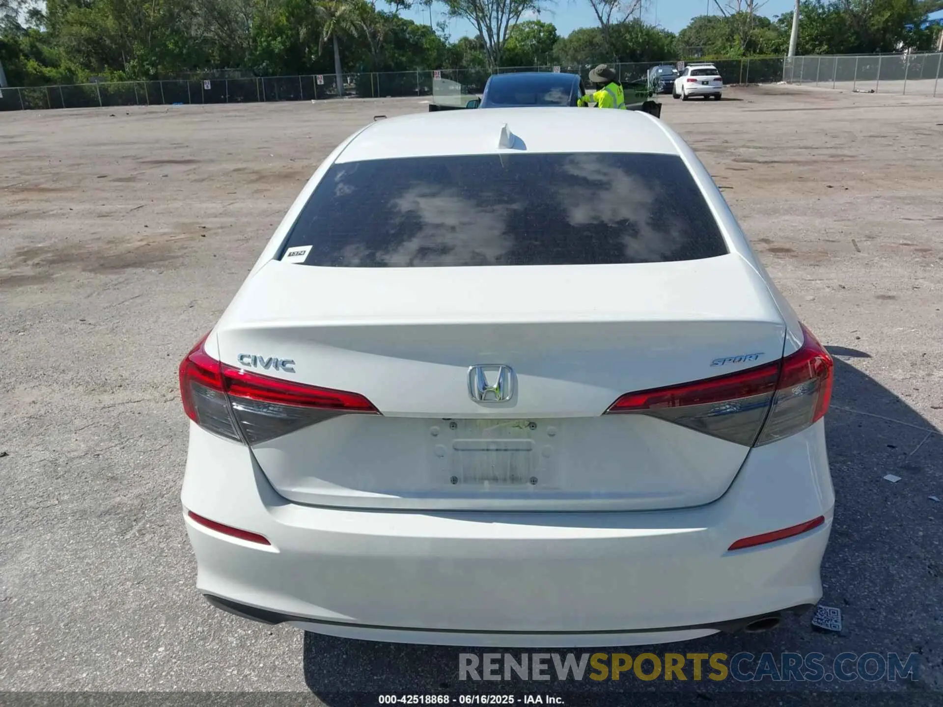 16 Photograph of a damaged car 2HGFE2F52NH534261 HONDA CIVIC 2022