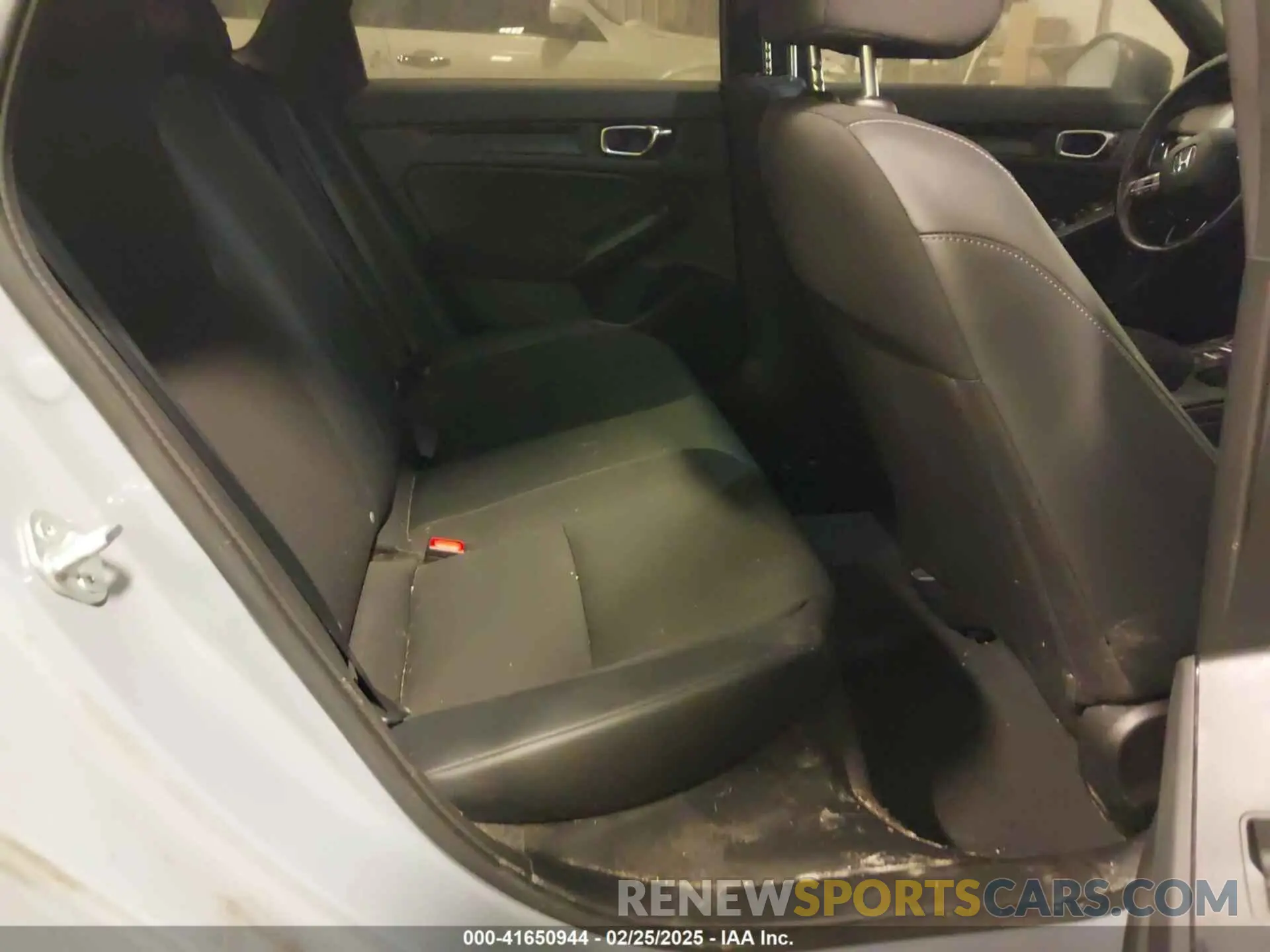 8 Photograph of a damaged car 2HGFE2F53NH552610 HONDA CIVIC 2022