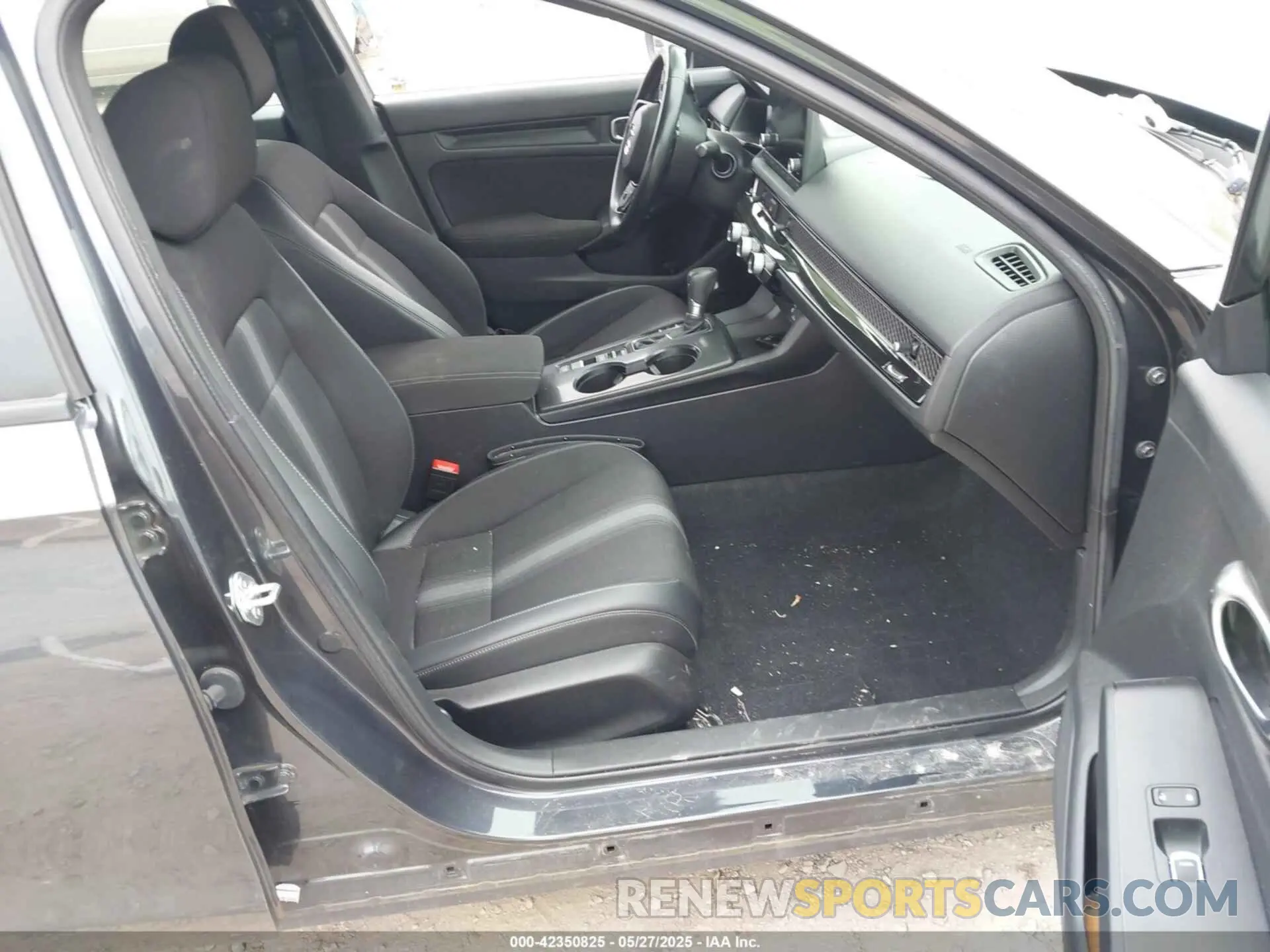 5 Photograph of a damaged car 2HGFE2F53NH562263 HONDA CIVIC 2022