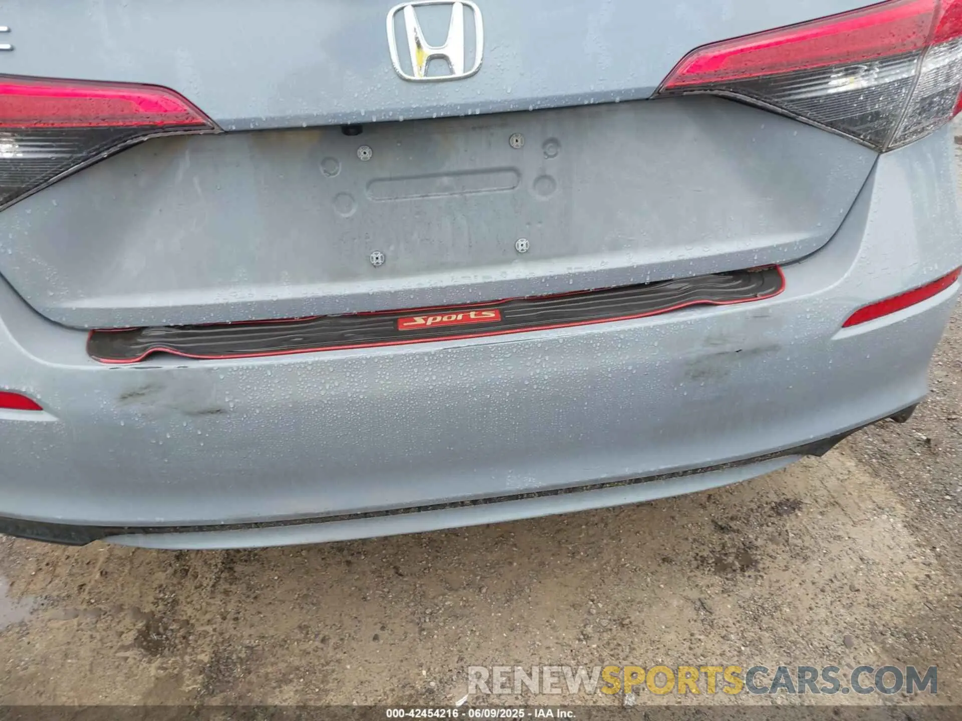 19 Photograph of a damaged car 2HGFE2F53NH591763 HONDA CIVIC 2022